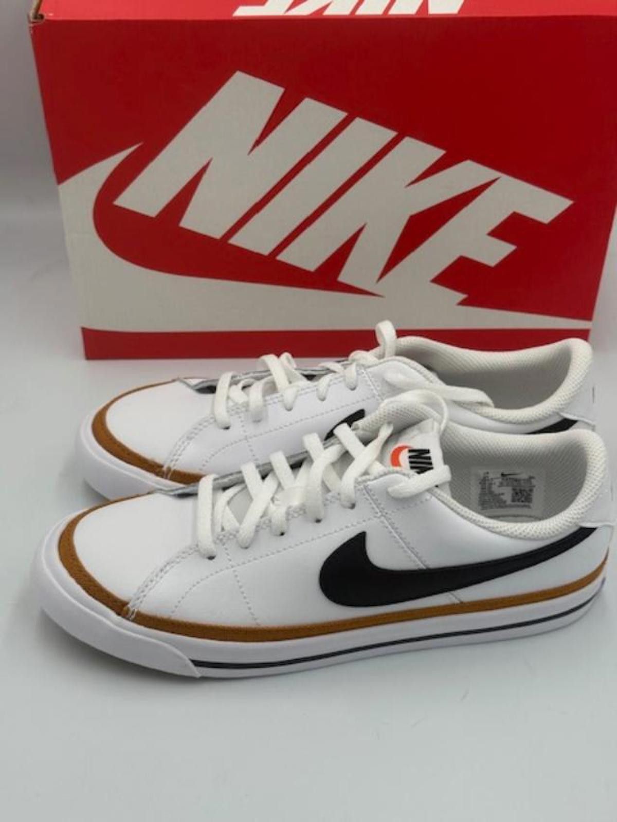 Nike Nike Court Legacy 2 Retro White Black Sneakers Size 6Y Size US 6 / EU 39 - 4 Thumbnail