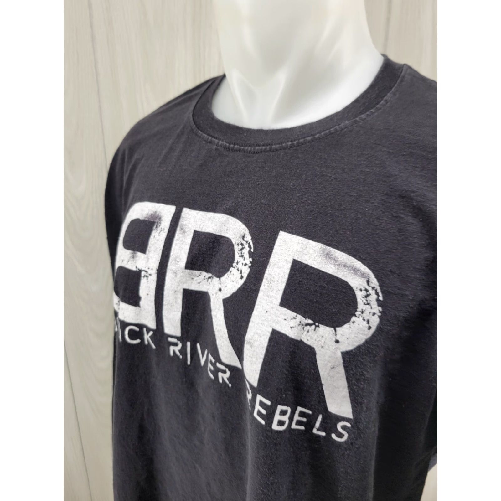 Hanes Hanes Black River Rebels Long Sleeve T-Shirt 2XL Mens Black Rock Vintage? Size US XXL / EU 58 / 5 - 3 Thumbnail