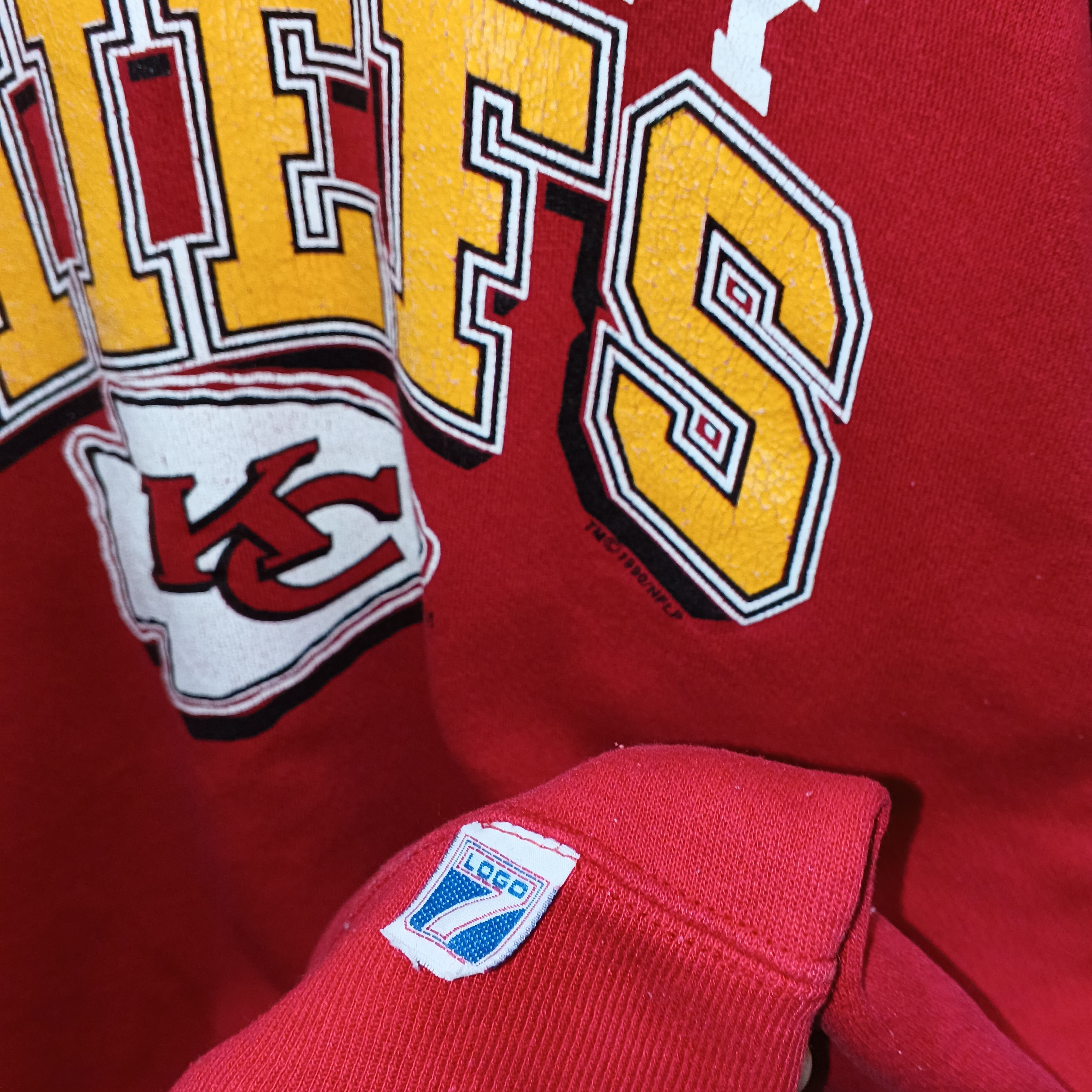 NFL Vintage 90's NFL Logo 7 Chiefs Kansas City Crewneck Size XL Size US XL / EU 56 / 4 - 4 Thumbnail