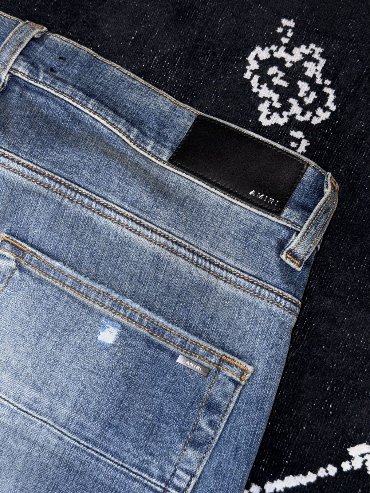 Amiri AMIRI BASIC DISTRESSED JEANS Size US 32 / EU 48 - 13 Thumbnail
