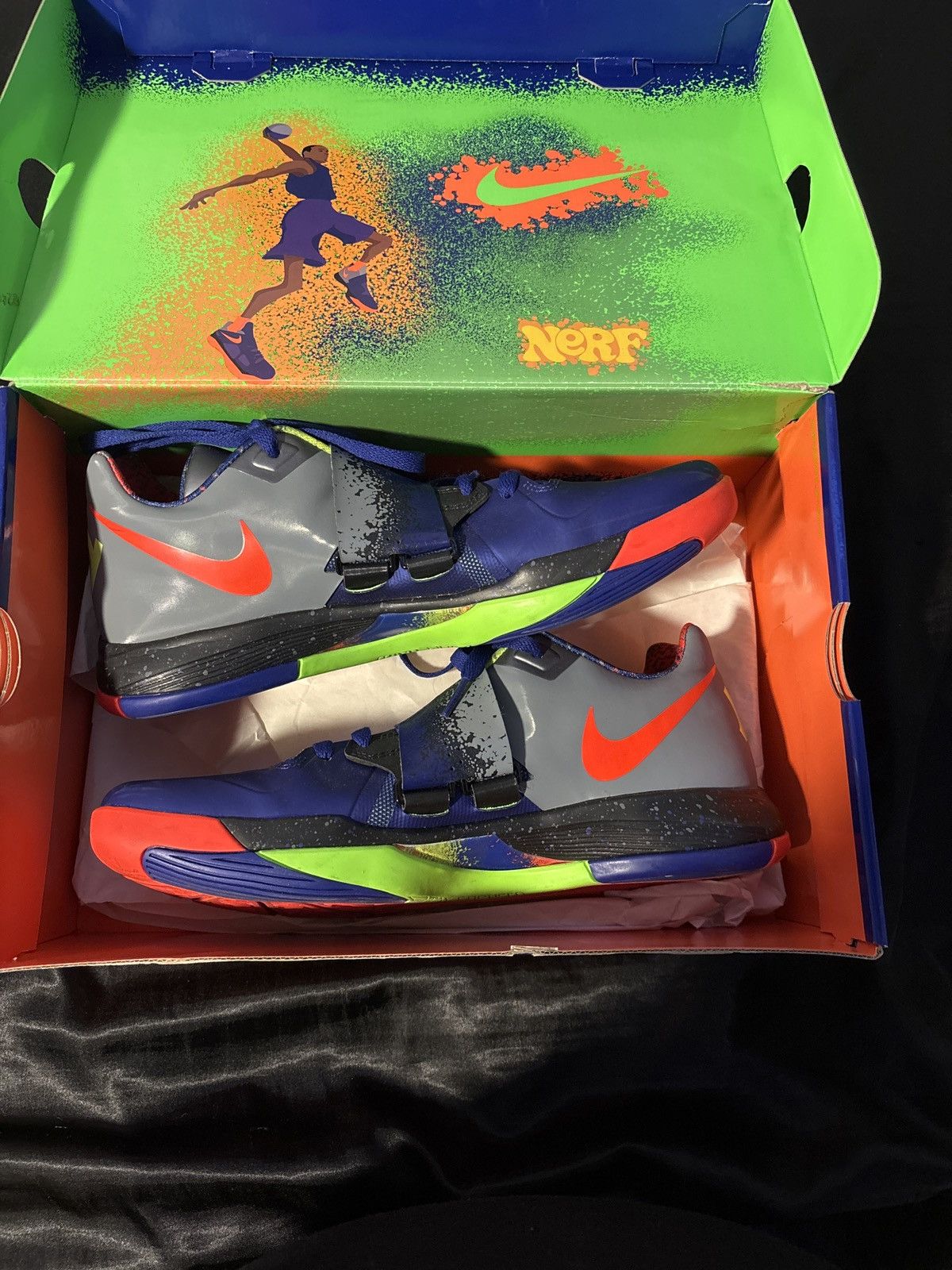 Nike Nike KD4 Size US 10.5 / EU 43-44 - 2 Thumbnail