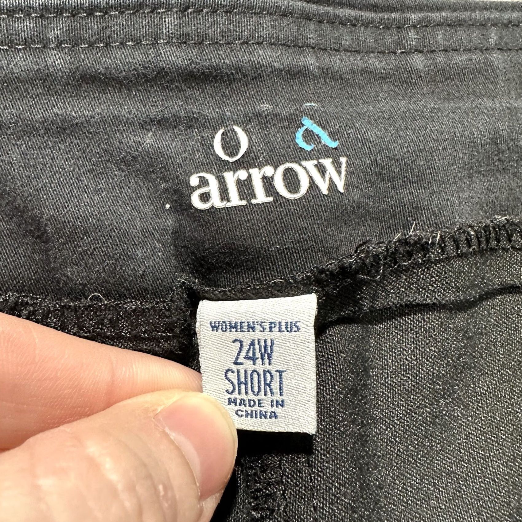 Croft & Barrow Croft Barrow Pants Womens 24W Short Black Effortless Stretch Straight Mid Rise Size 42" / US 20 - 3 Thumbnail