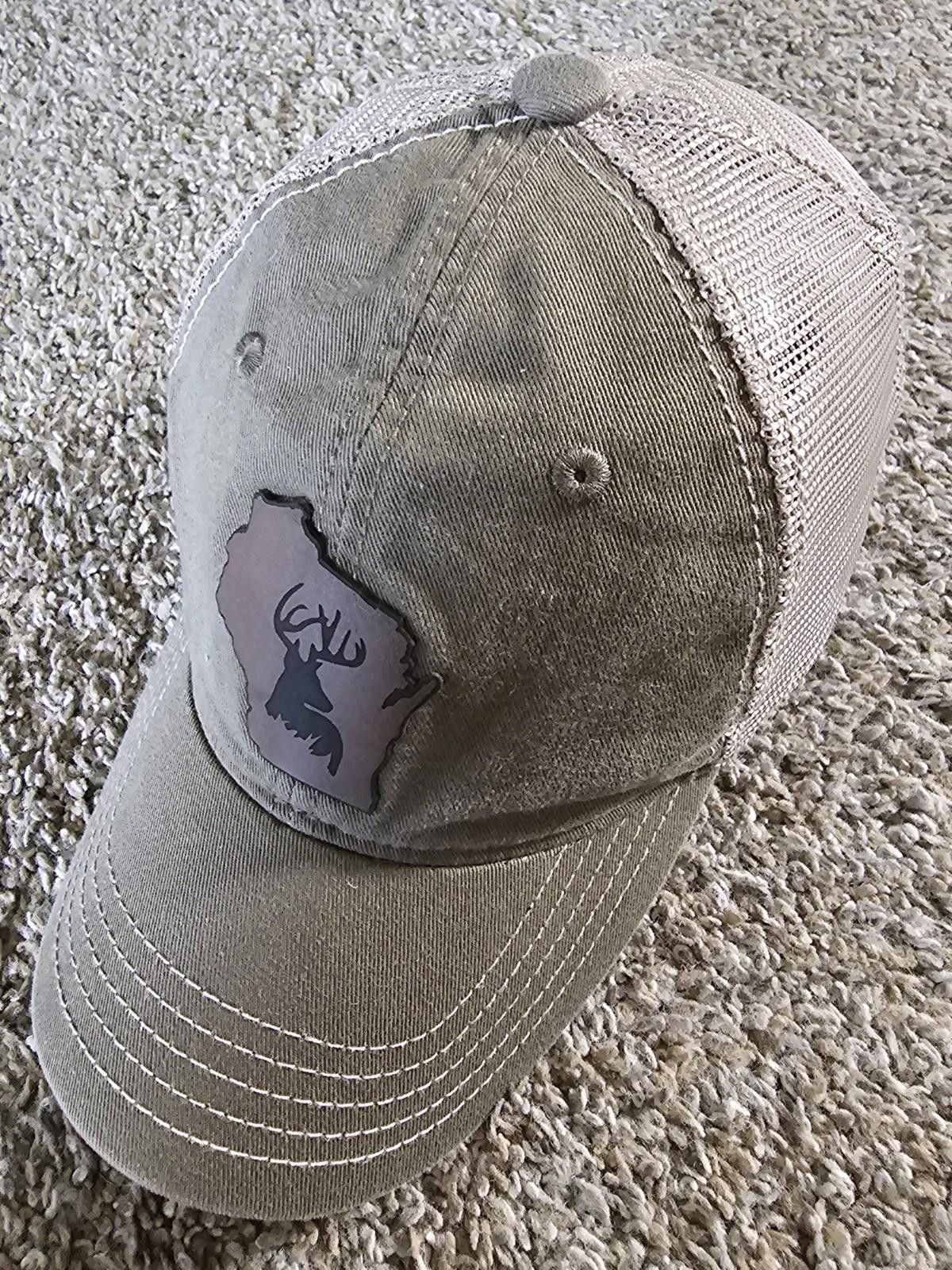 District Vision Wisconsin Buck deer DISTRICT mesh snapback trucker hat Size ONE SIZE - 1 Thumbnail