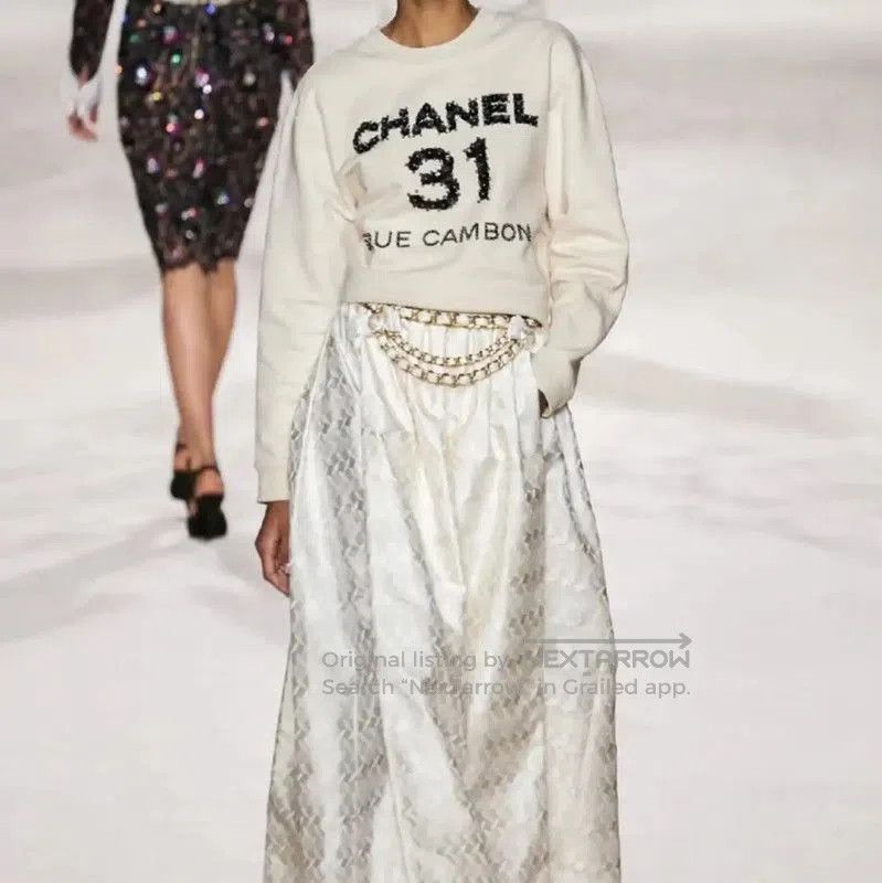 Chanel Chanel Beige Cotton Women's Sweatshirt . Size M / US 6-8 / IT 42-44 - 3 Thumbnail