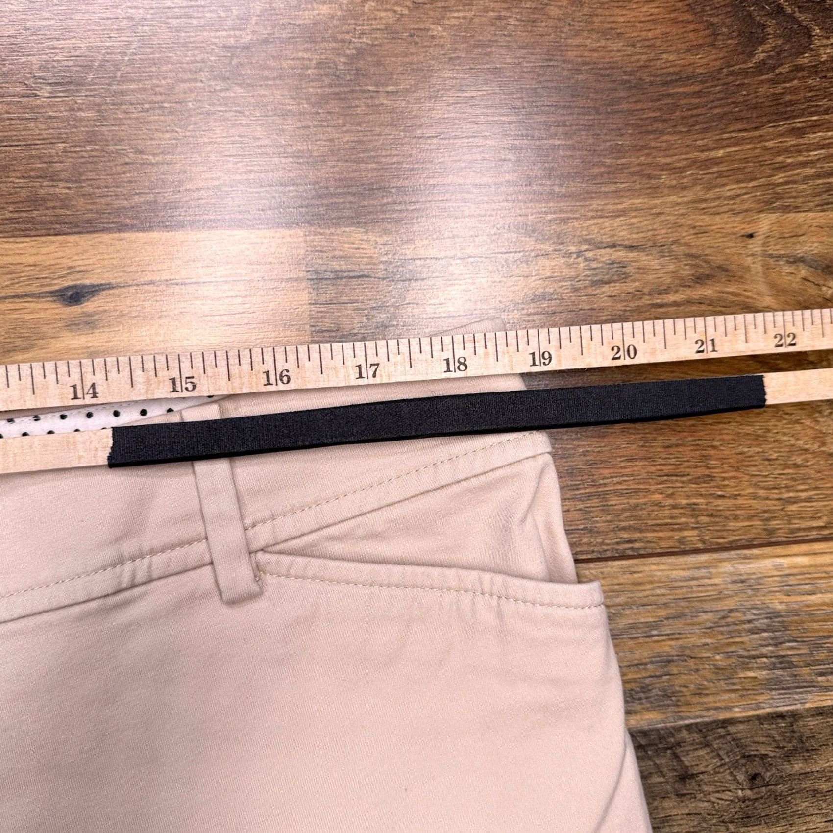 Talbots Talbots Womens 16 Tan High Rise Stretch Chino Shorts 6.5in Inseam Brown Regular Size 38" / US 16 / IT 52 - 7 Thumbnail