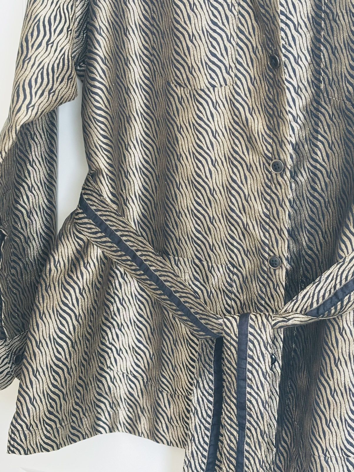Designer Pure silk Black & Gold Unisex Jacket with Zebra pattern Size US L / EU 52-54 / 3 - 6 Thumbnail