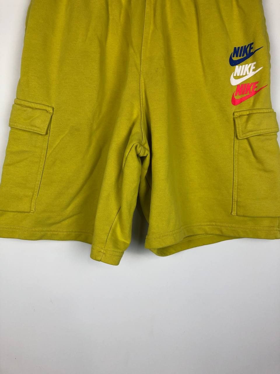Nike Nike Cargo Multipocket Shorts Drill Yellow size S Size US 30 / EU 46 - 4 Thumbnail