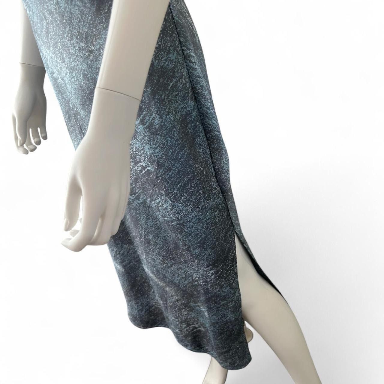 Calvin Klein calvin klein metallic slip dress Size S / US 4 / IT 40 - 7 Thumbnail