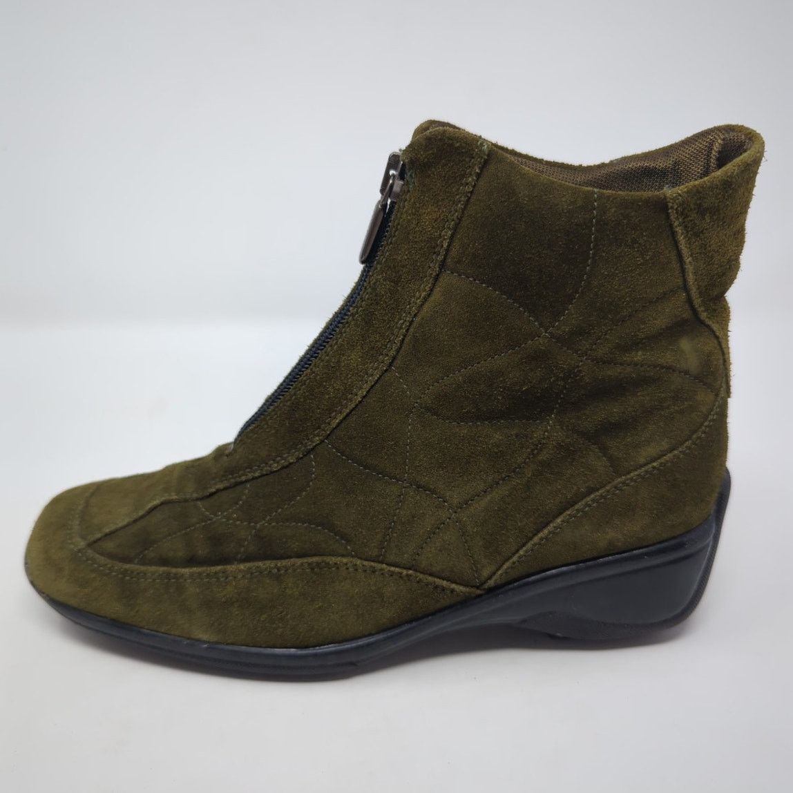 Aquatalia Aquatalia Suede Olive Green Ankle Boots Womens Size 6 Size US 6 / IT 36 - 2 Thumbnail