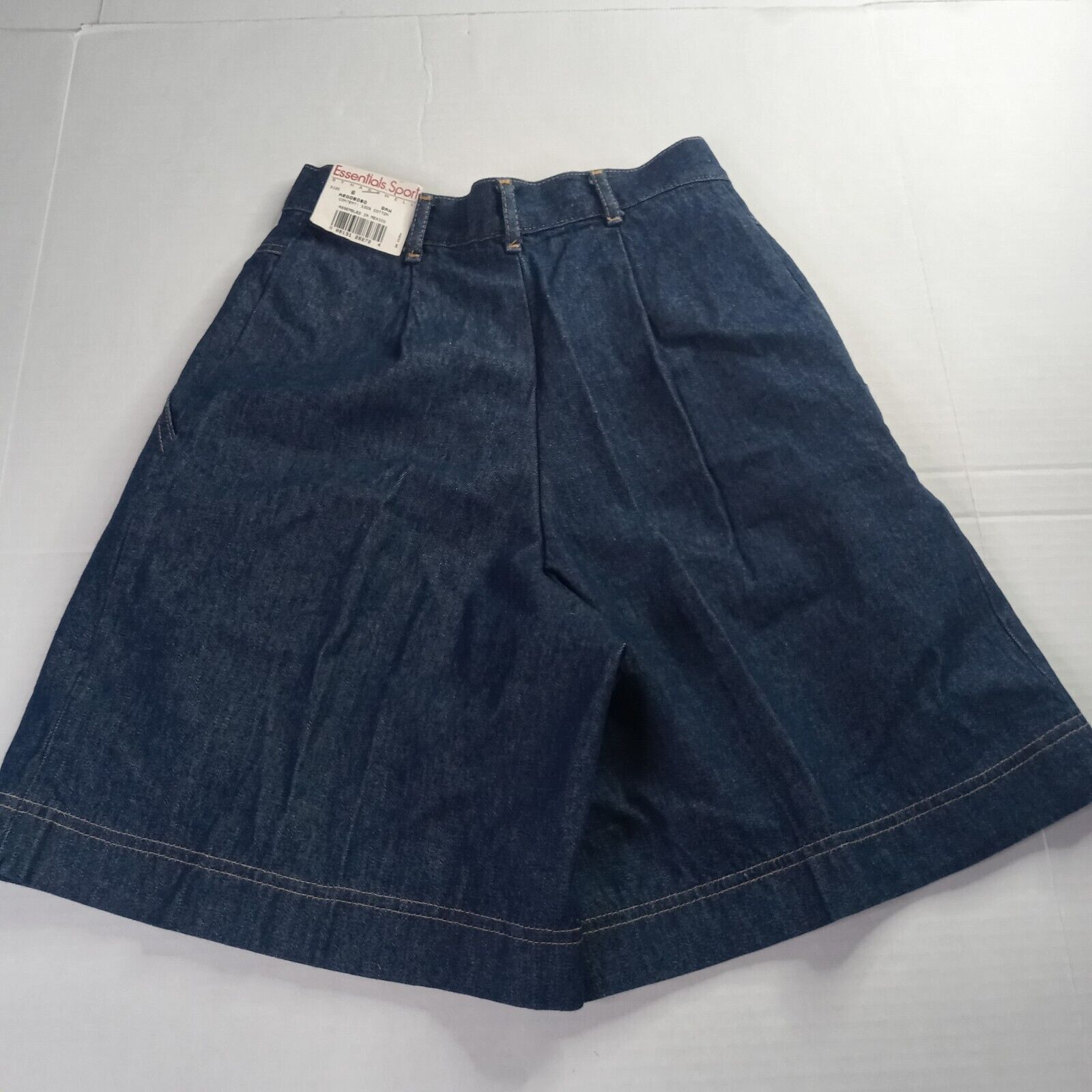 & Other Stories Vin Essentials Sport Pleated Mom Jean Shorts Women's Size 6 Size 28" / US 6 / IT 42 - 6 Thumbnail