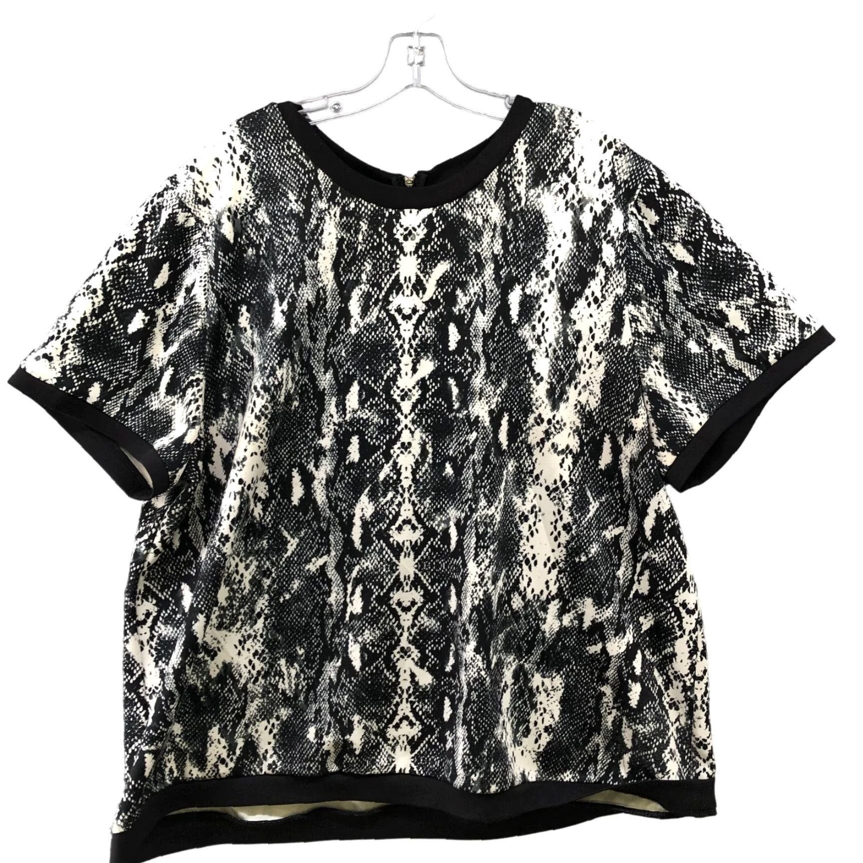 Calvin Klein Calvin Klein Animal Print Top Womens 2X Short Sleeve Crewneck Black Ivory Size XXL / US 16-18 / IT 52-54 - 2 Thumbnail