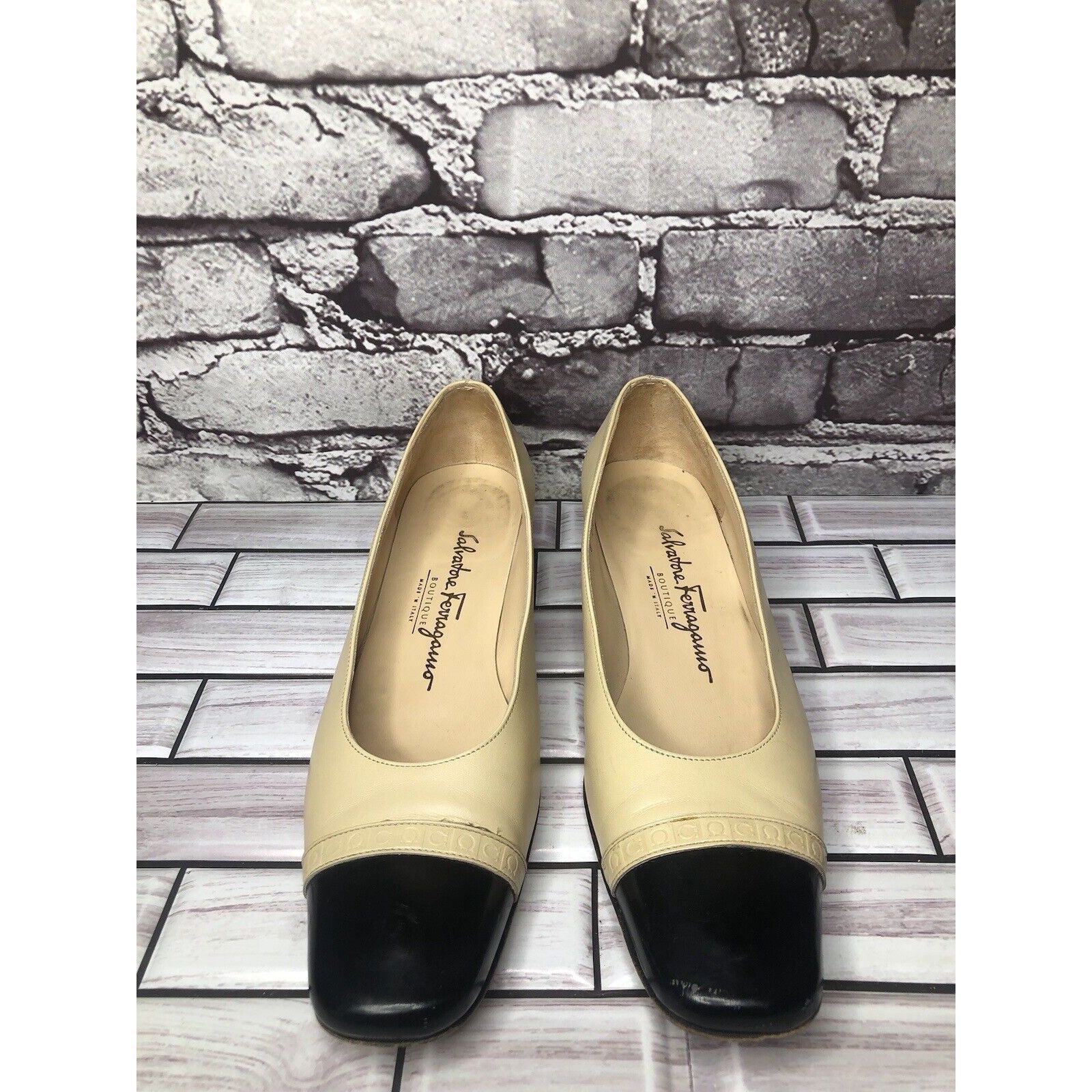 Salvatore Ferragamo Salvatore Ferragamo Marissa Nude Leather Black Cap Toe Pumps Size US 8.5 / IT 38.5 - 2 Thumbnail