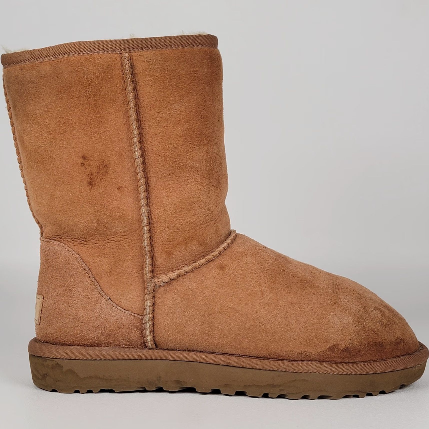 Ugg UGG Classic Short II Boots Suede Sheepskin Chestnut Brown Women 8 US 39 EU Slip-On Casual Winter Flat Heel Platform Brown Logo M Mid-Calf Shoes Size 30" / US 8 / IT 44 - 3 Thumbnail