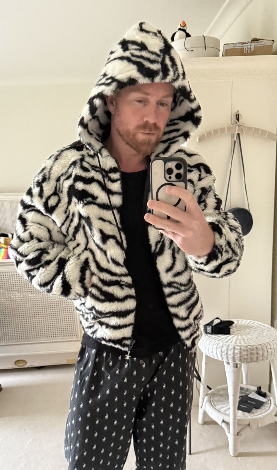 Celine Celine FW23 white tiger fleece logo hoodie Hedi Slimane Size US M / EU 48-50 / 2 - 22 Thumbnail