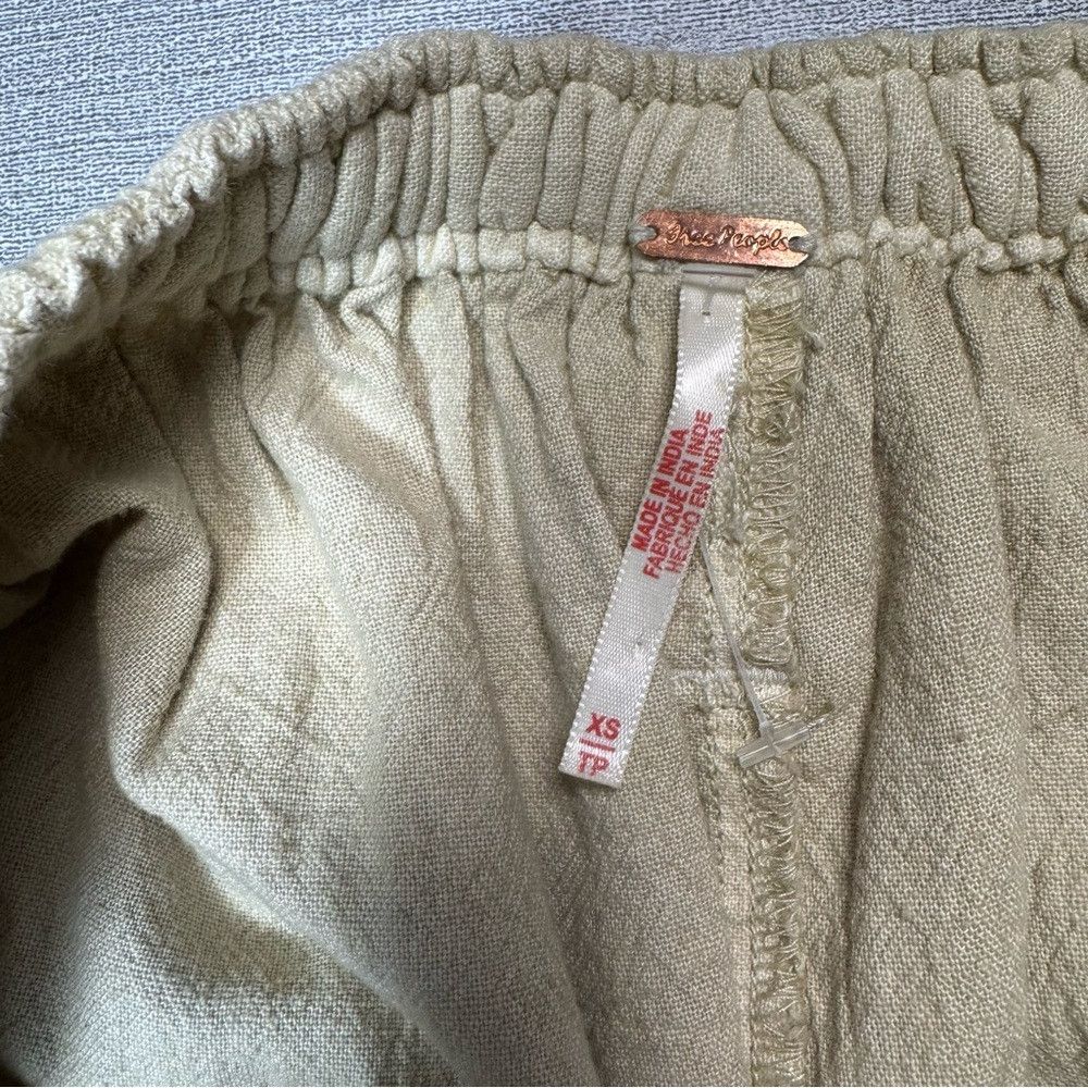 Free People New Free People Costa Linen Solid Morning Oat Pants Size XS Size 26" / US 2 / IT 38 - 6 Thumbnail
