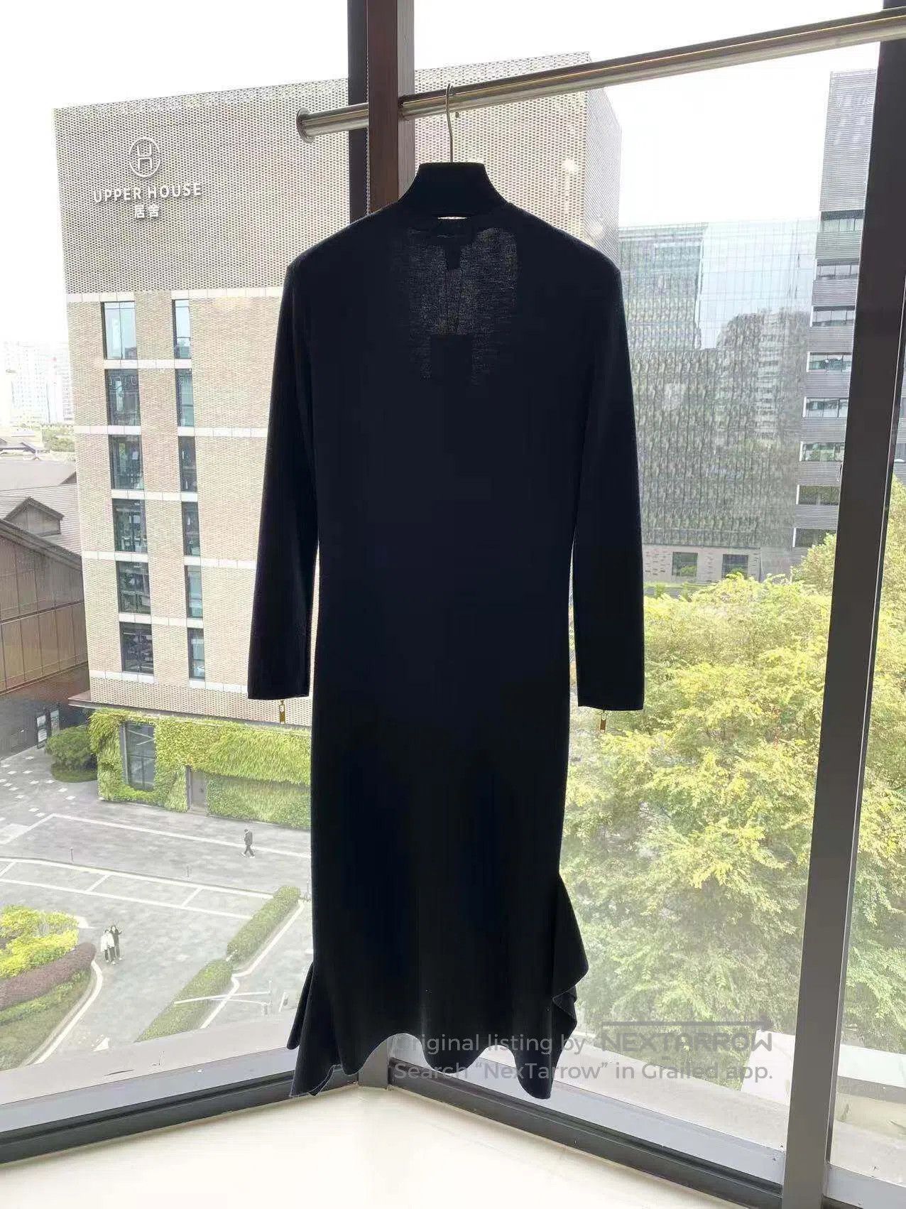 Louis Vuitton Louis Vuitton Knitted stretch long-sleeved dress| Size M / US 6-8 / IT 42-44 - 3 Thumbnail