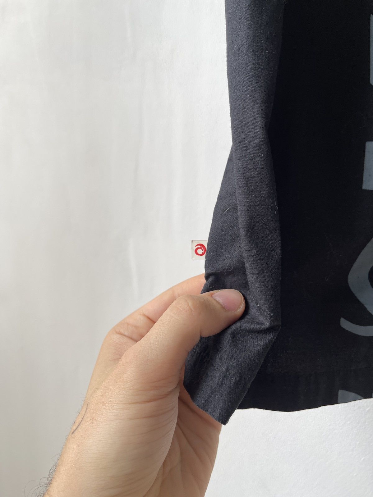 Other ALINGHI Mens Black Short Sleeve Cotton Vintage Shirt Size L Size US L / EU 52-54 / 3 - 5 Thumbnail
