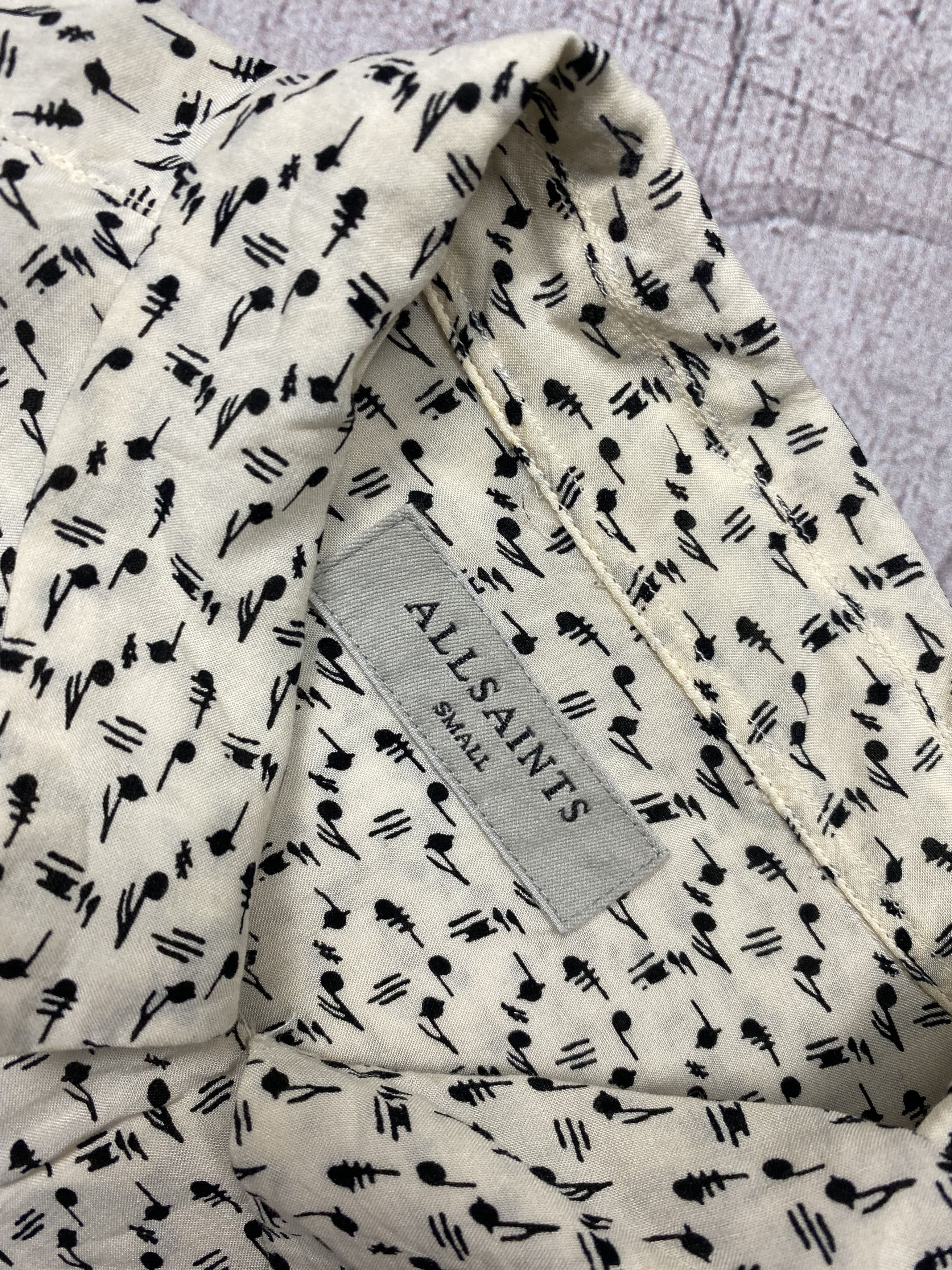 Allsaints Allsaints Mens Hawaiian Notes Short Sleeve Shirt Aloha Size US S / EU 44-46 / 1 - 4 Thumbnail
