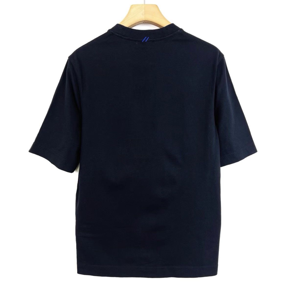 Burberry Burberry Round Neck Loose Casual Short Sleeve T-shirt K12 Size US XS / EU 42 / 0 - 2 Thumbnail
