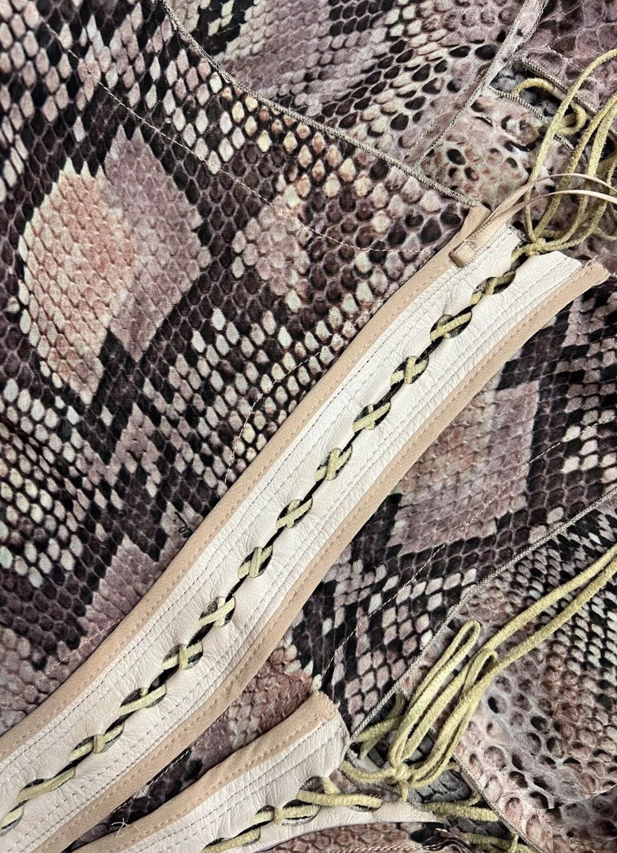 Roberto Cavalli Roberto Cavalli SS11 snakeskin lace up gown Size S / US 4 / IT 40 - 11 Thumbnail