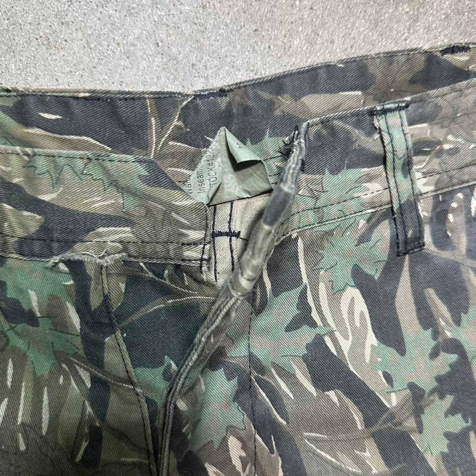 Realtree Vintage Army Camo Cargo Pants 31x31 Double Knees Camouflage Size US 31 - 6 Thumbnail