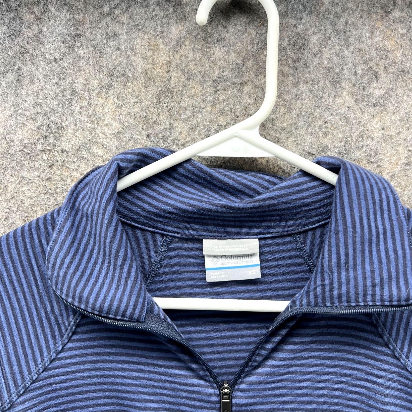 Vintage Columbia Shirt Womens XS Blue Sweatshirt Women Ladies Half Zip Omni Wick Pullover Size XS / US 0-2 / IT 36-38 - 5 Thumbnail