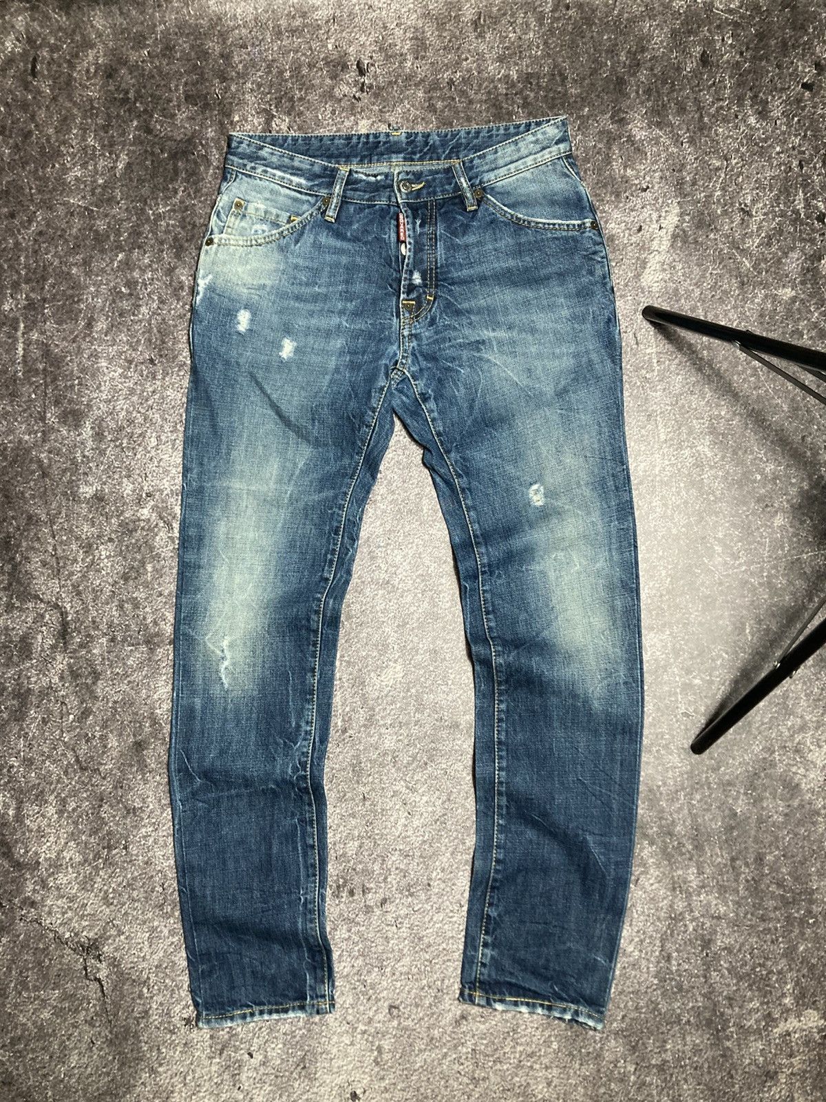 Dsquared2 Dsquared2 Unisex Jeans Size 46 US 30 Distressed Blue Denim Size 30" / US 8 / IT 44 - 1 Thumbnail