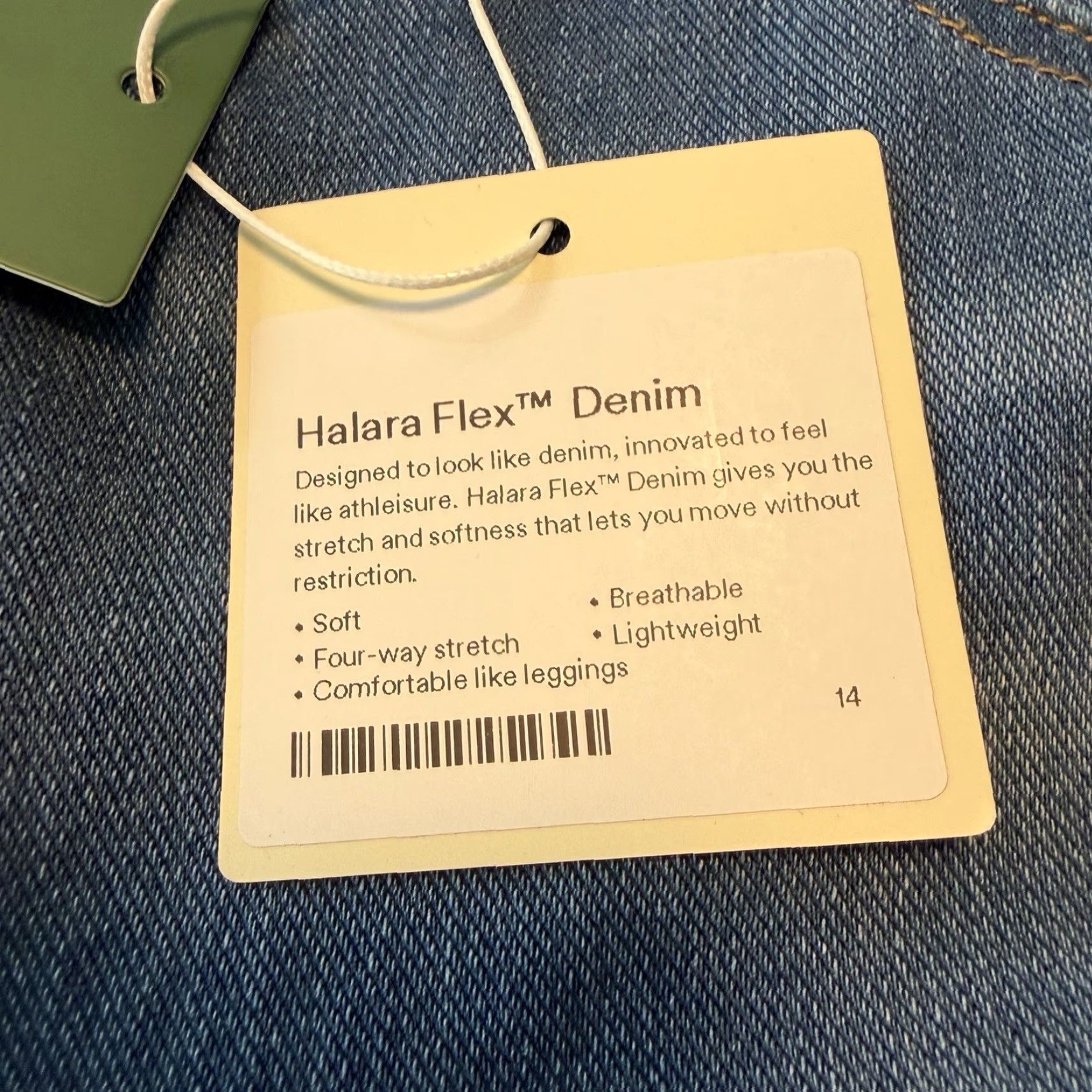 Vintage Halara Jeans Flared Wide Leg High Waisted XL Blue 34x31 Women’s Jeans Pants Pockets Bohemian City Vintage No Size 40" / US 18 - 4 Thumbnail