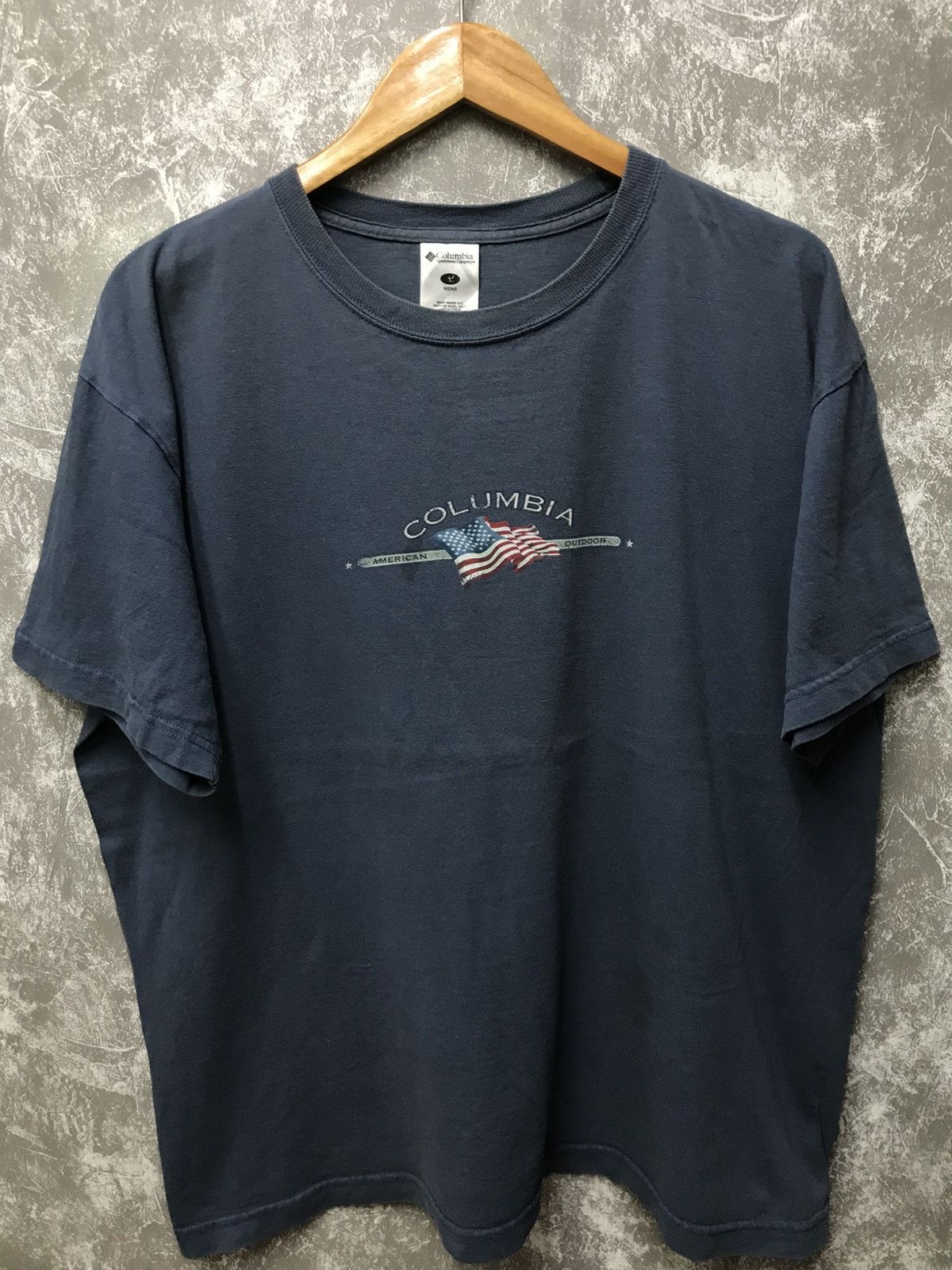 Columbia Vintage Columbia Outdoor Sports Tee Size US L / EU 52-54 / 3 - 1 Thumbnail