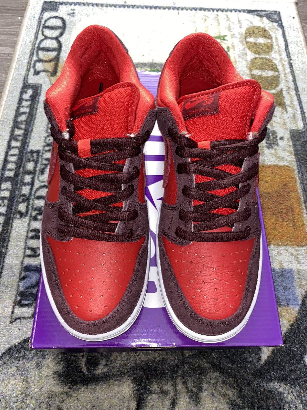 Jordan Brand × Nike Nike SB Dunk Low Cherry Size US 10 / EU 43 - 3 Thumbnail