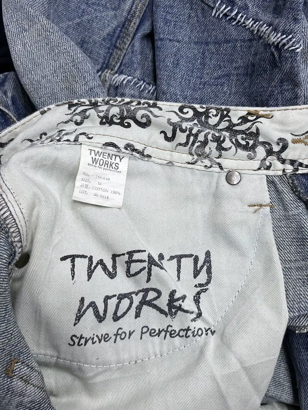 Seditionaries Distressed Studded Tribal Tattoo Slanted Pocket Denim Cargo Size US 31 - 16 Thumbnail