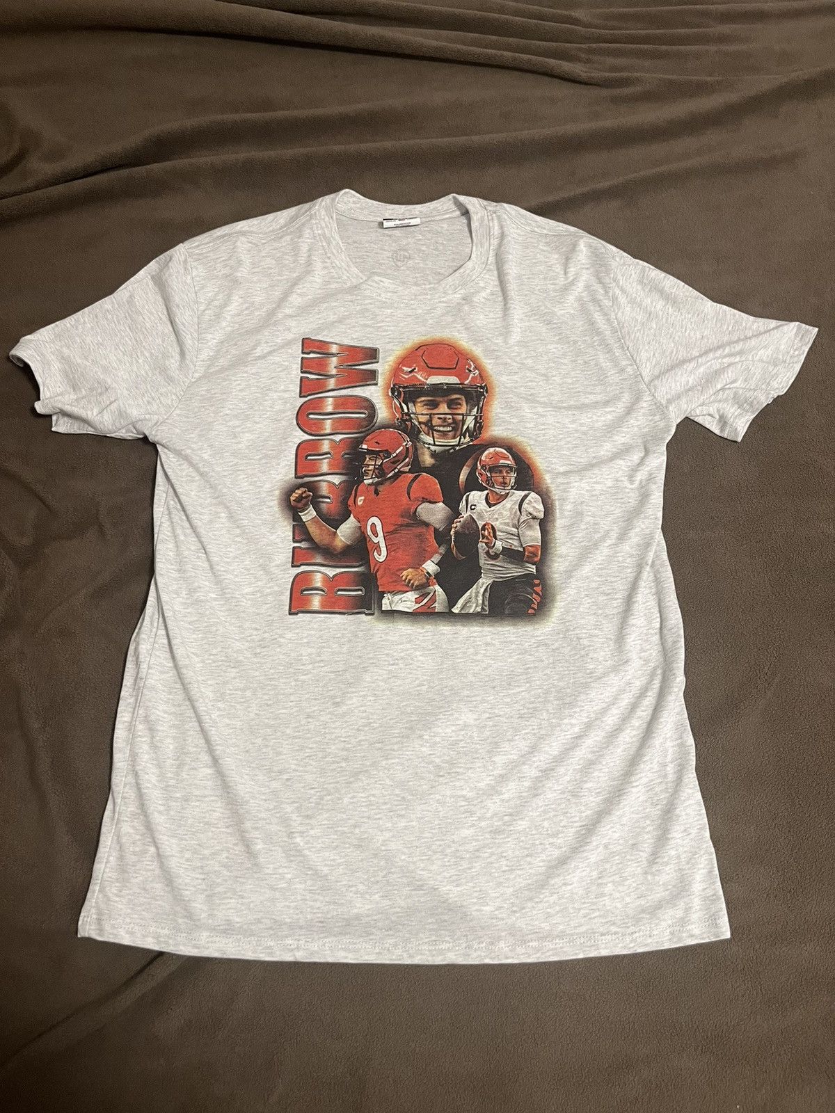 Other Joe Burrow Cincinnati Bengals Graphic Tee Tshirt Made in USA Size US L / EU 52-54 / 3 - 1 Thumbnail