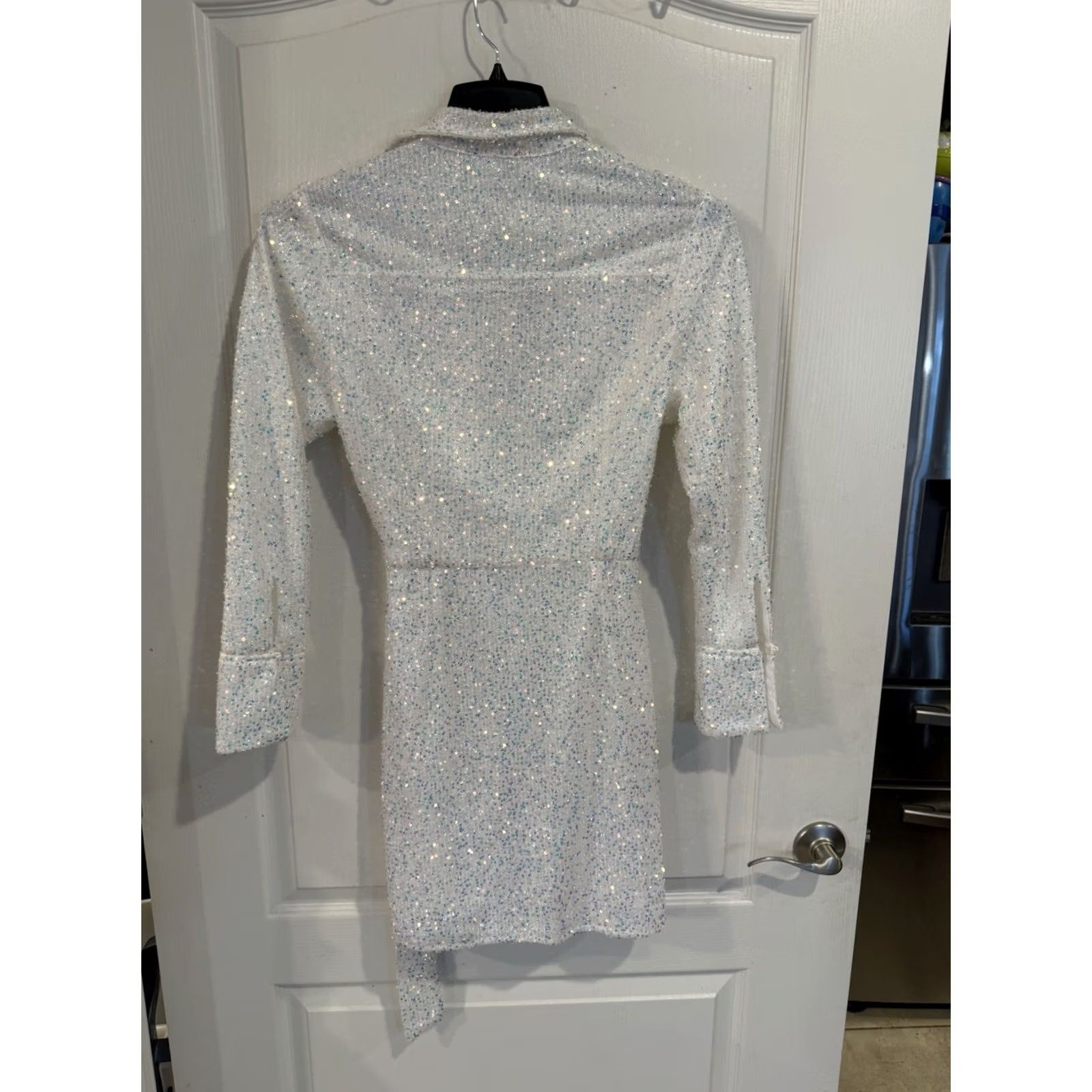 Vintage Strut & Bolt White Pearlescent Sequin Wrap Mini Dress Long Sleeve Size M Women Dress Short Sequin Wrap 90s? Size M / US 6-8 / IT 42-44 - 3 Thumbnail