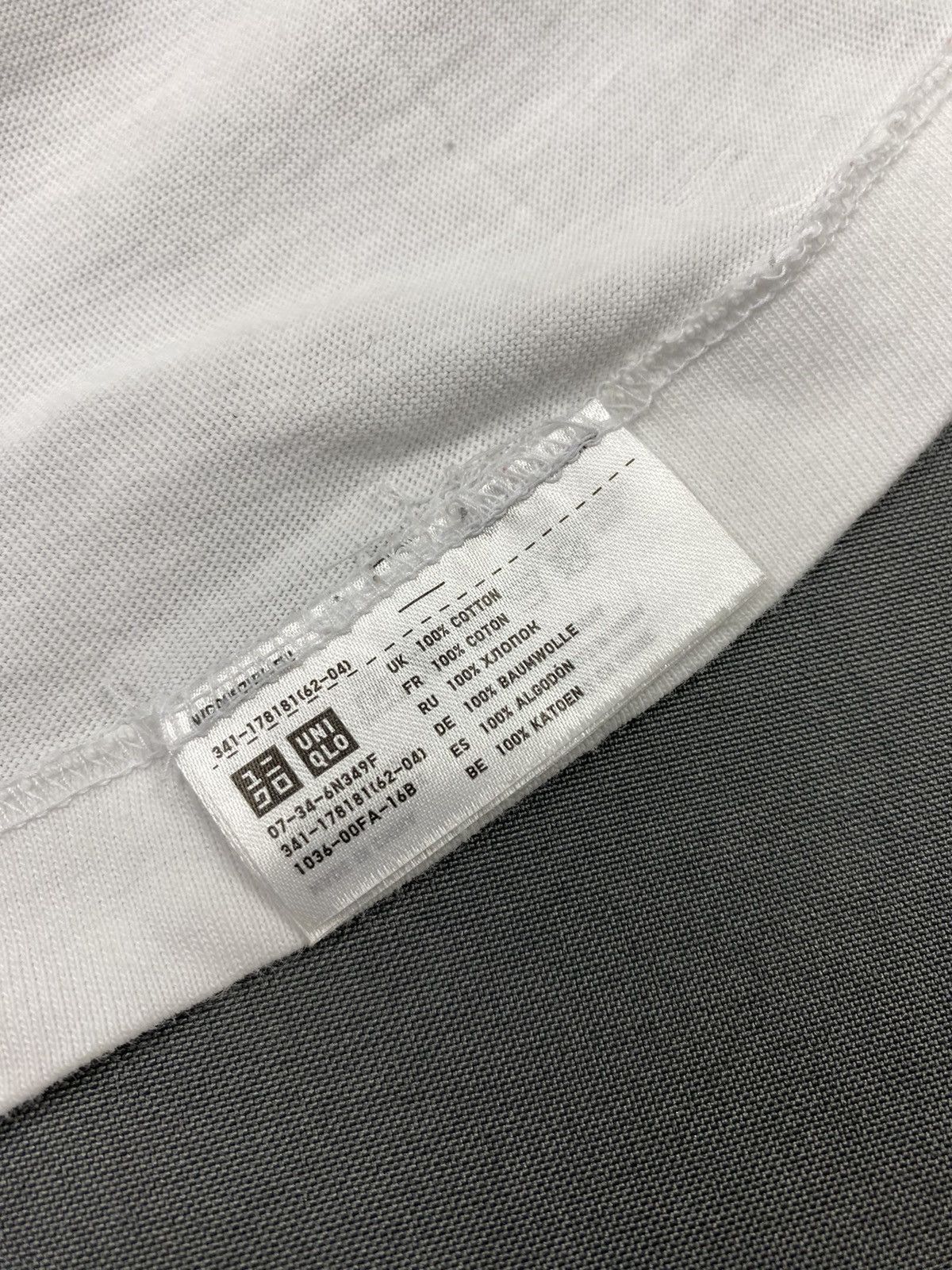 Kaws × Uniqlo Uniqlo x Kaws Skelleton T Shirt Size US L / EU 52-54 / 3 - 9 Thumbnail