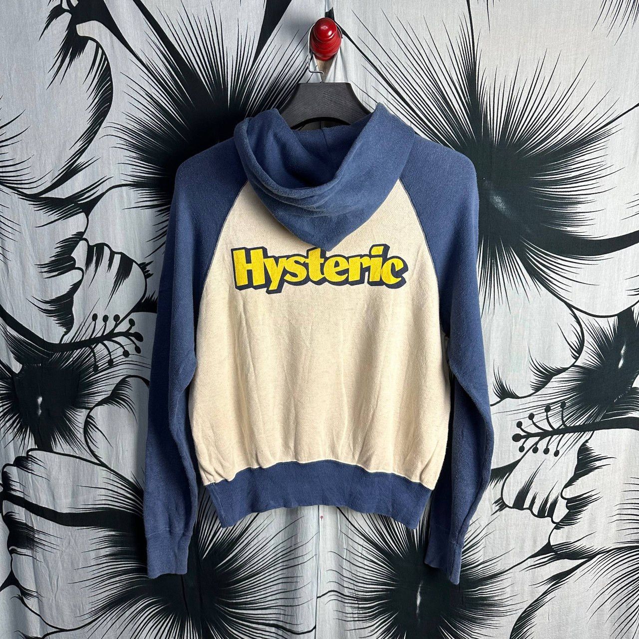 Hysteric Glamour Vintage Hysteric Glamour Devil Spellout Pullover Hoodie Size US M / EU 48-50 / 2 - 2 Thumbnail