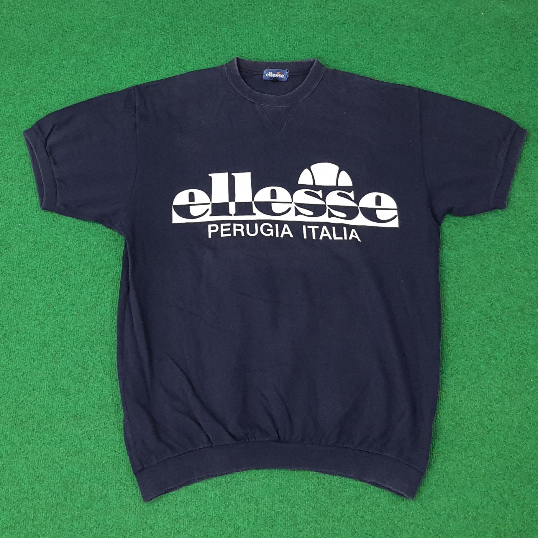 Ellesse Vintage Ellesse Perugia Italia Shirt C264N23 Size US L / EU 52-54 / 3 - 1 Thumbnail
