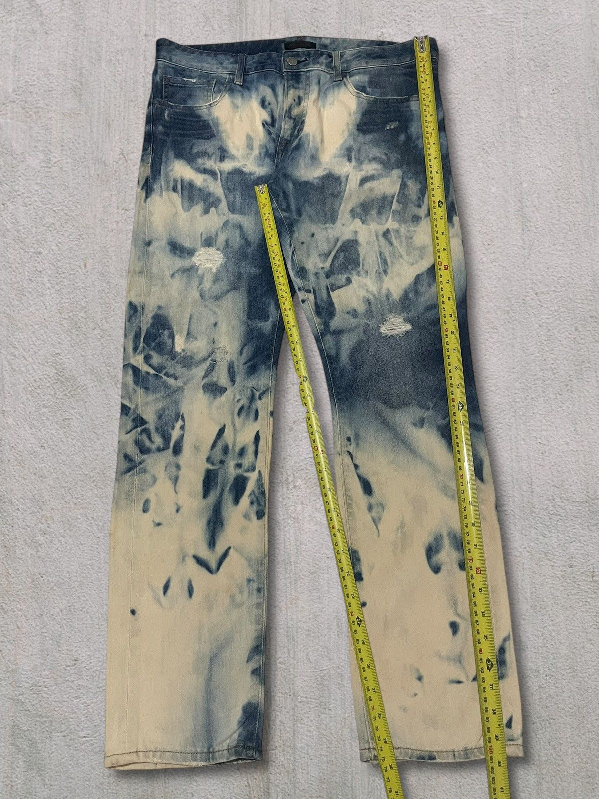 Undercover × Uniqlo Uniqlo Crazy Bleached Acid Wash Tapered Stretch Denim Jeans Size US 33 - 15 Thumbnail
