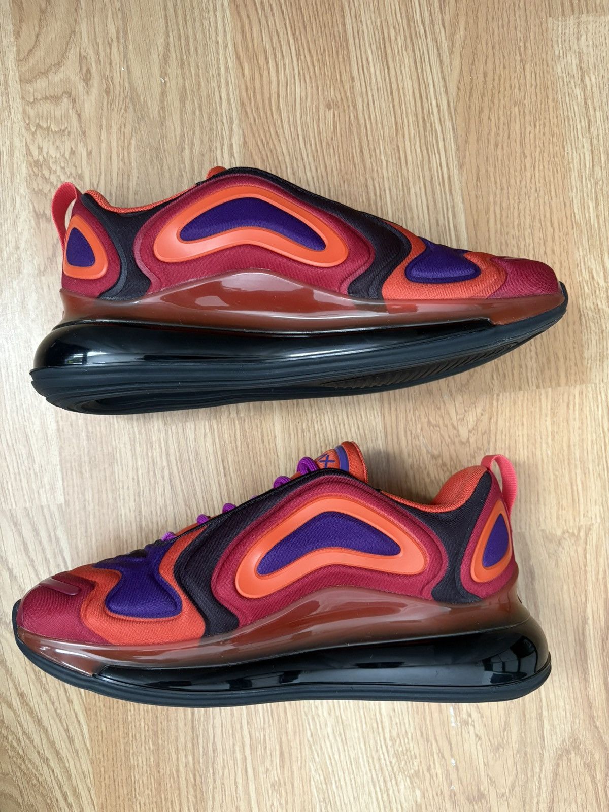 Nike UNRELEASED SAMPLE Nike Air Max 720 Vivid Purple Track Red Size US 7 / IT 37 - 3 Thumbnail