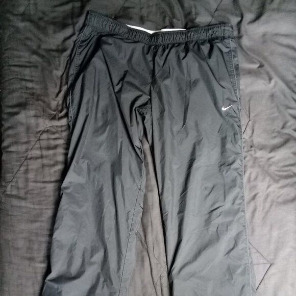 Nike Vintage Y2K Nike Small Swoosh Mesh Lined Wind Pants Joggers Size US 32 / EU 48 - 2 Thumbnail