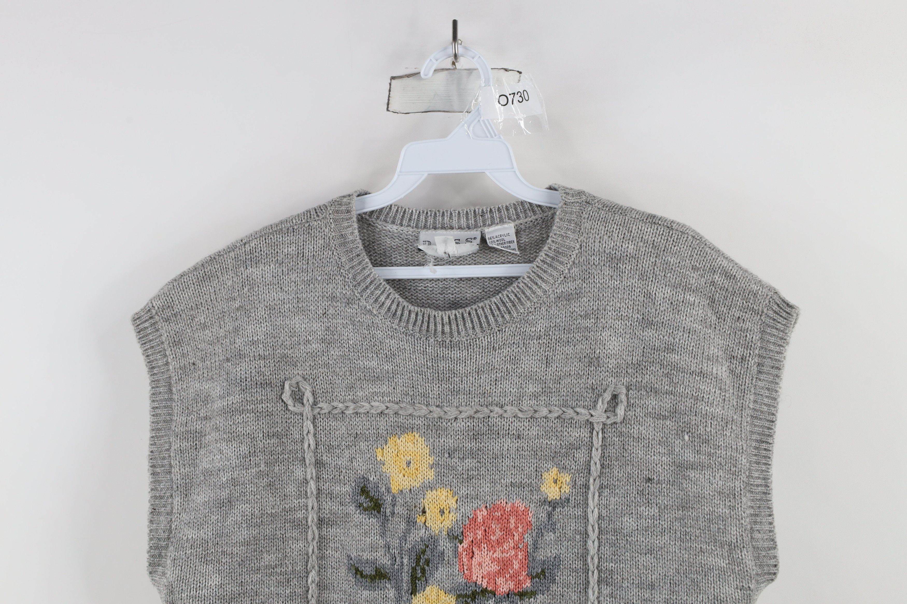 Vintage Vintage 90s Streetwear Blend Knit Floral Flower Sweater Vest Size L / US 10 / IT 46 - 2 Thumbnail