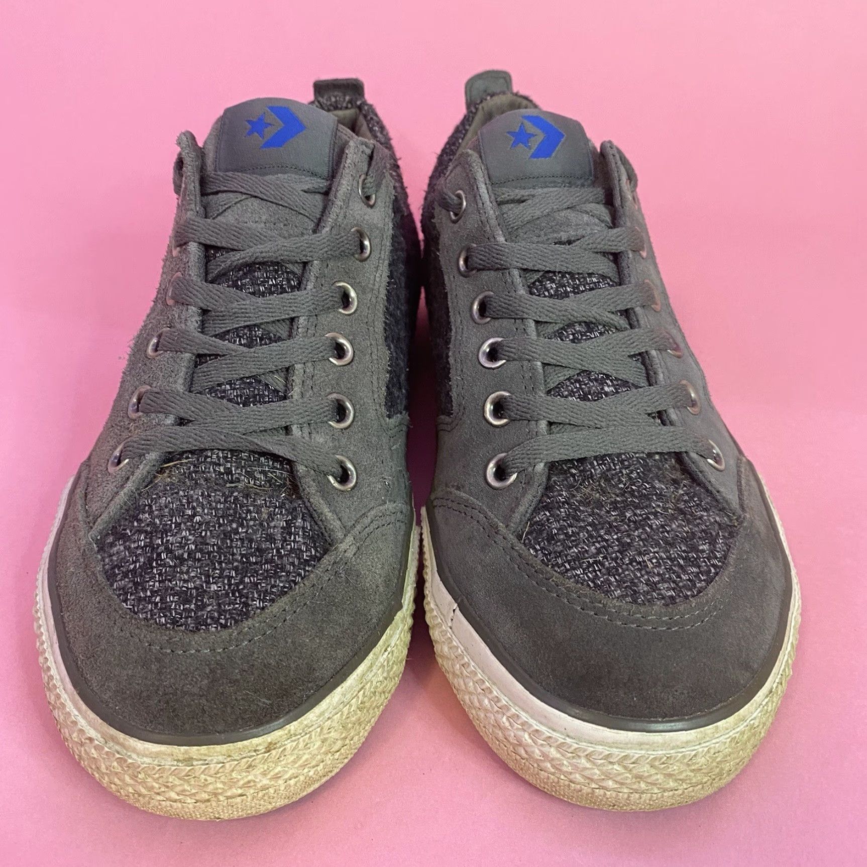 Converse VINTAGE? No—Actually Converse Mens Chuck Taylor All Star Low Top Sneaker Grey Fabric Casual Sneakers 10.5 Mens Shoes Size US M / EU 48-50 / 2 - 3 Thumbnail