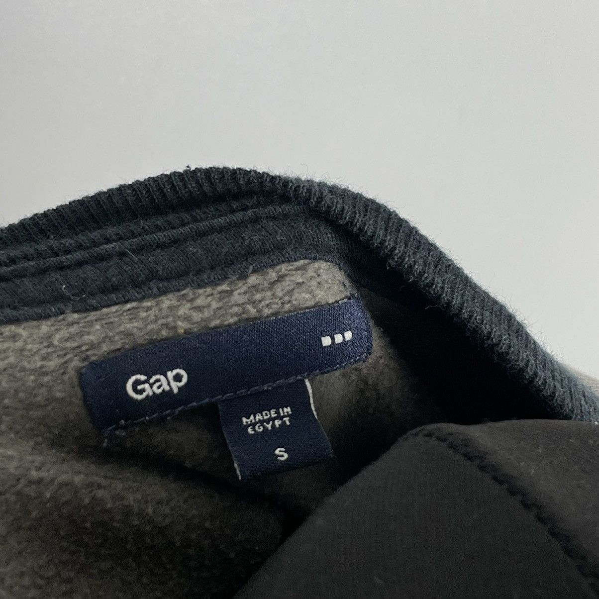 Gap × Vintage Vintage GAP Avantgarde Sweatshirt style y2k japanese Size US S / EU 44-46 / 1 - 6 Thumbnail