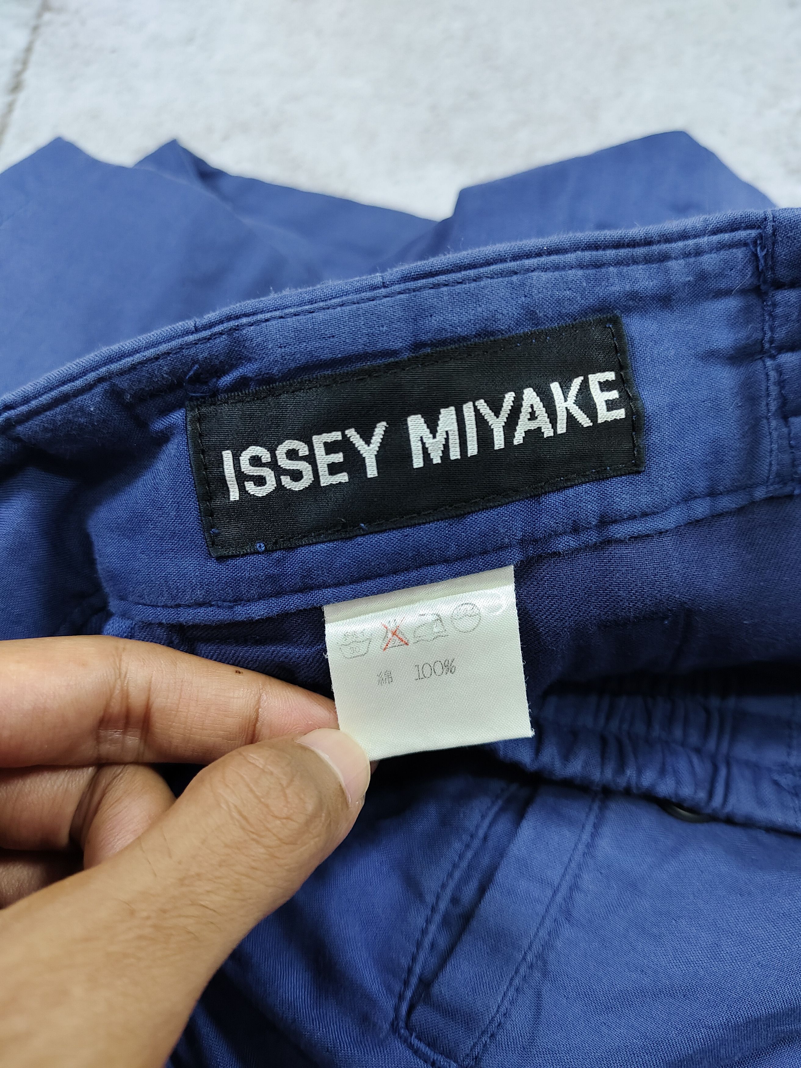 Issey Miyake 90s Issey Miyake- Barrel Cut Relaxed Tailored Archive Pants Size US 32 / EU 48 - 8 Thumbnail
