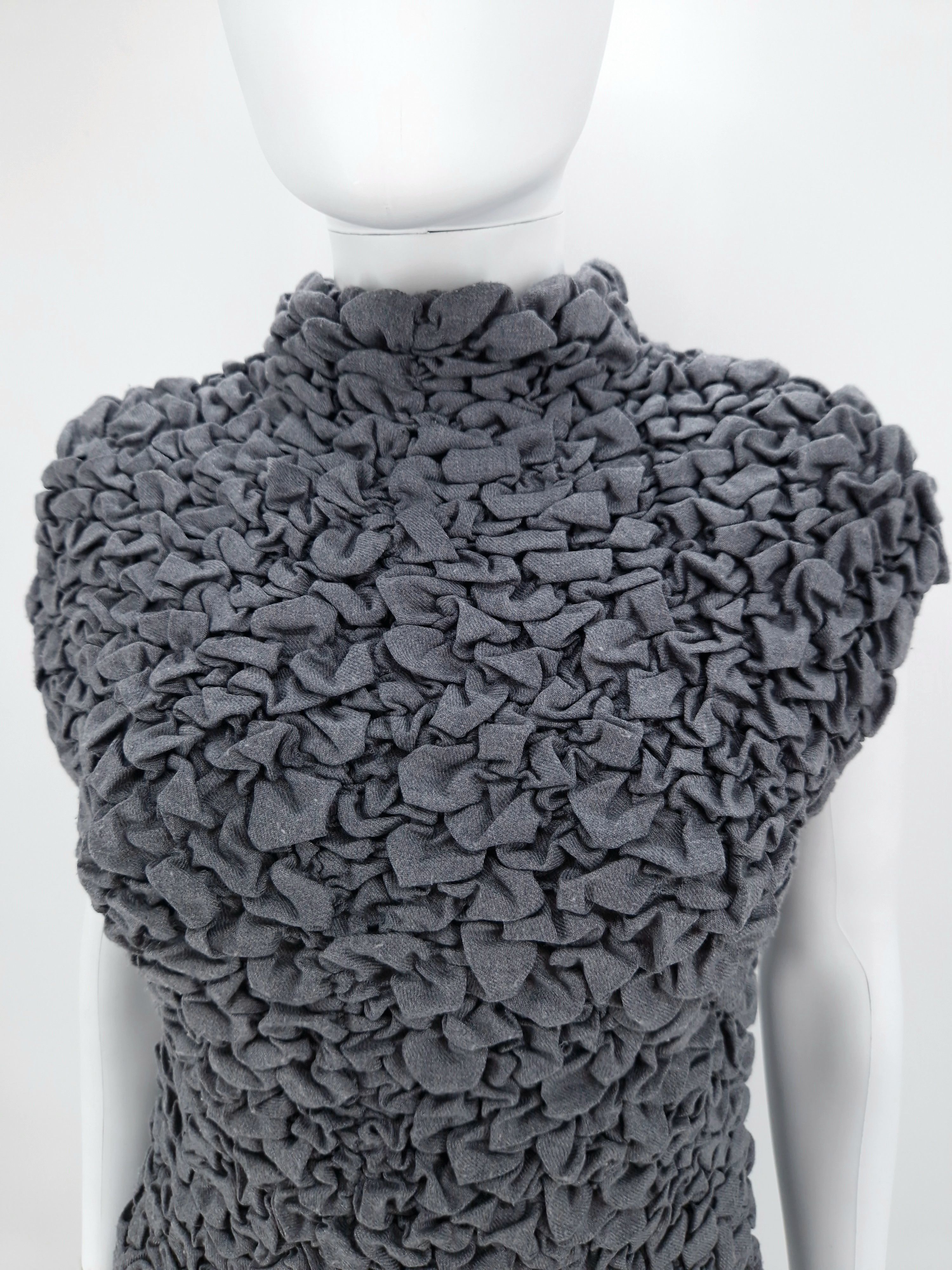 Alexander McQueen FW99 'The Overlook' Textured Top Size S / US 4 / IT 40 - 5 Thumbnail