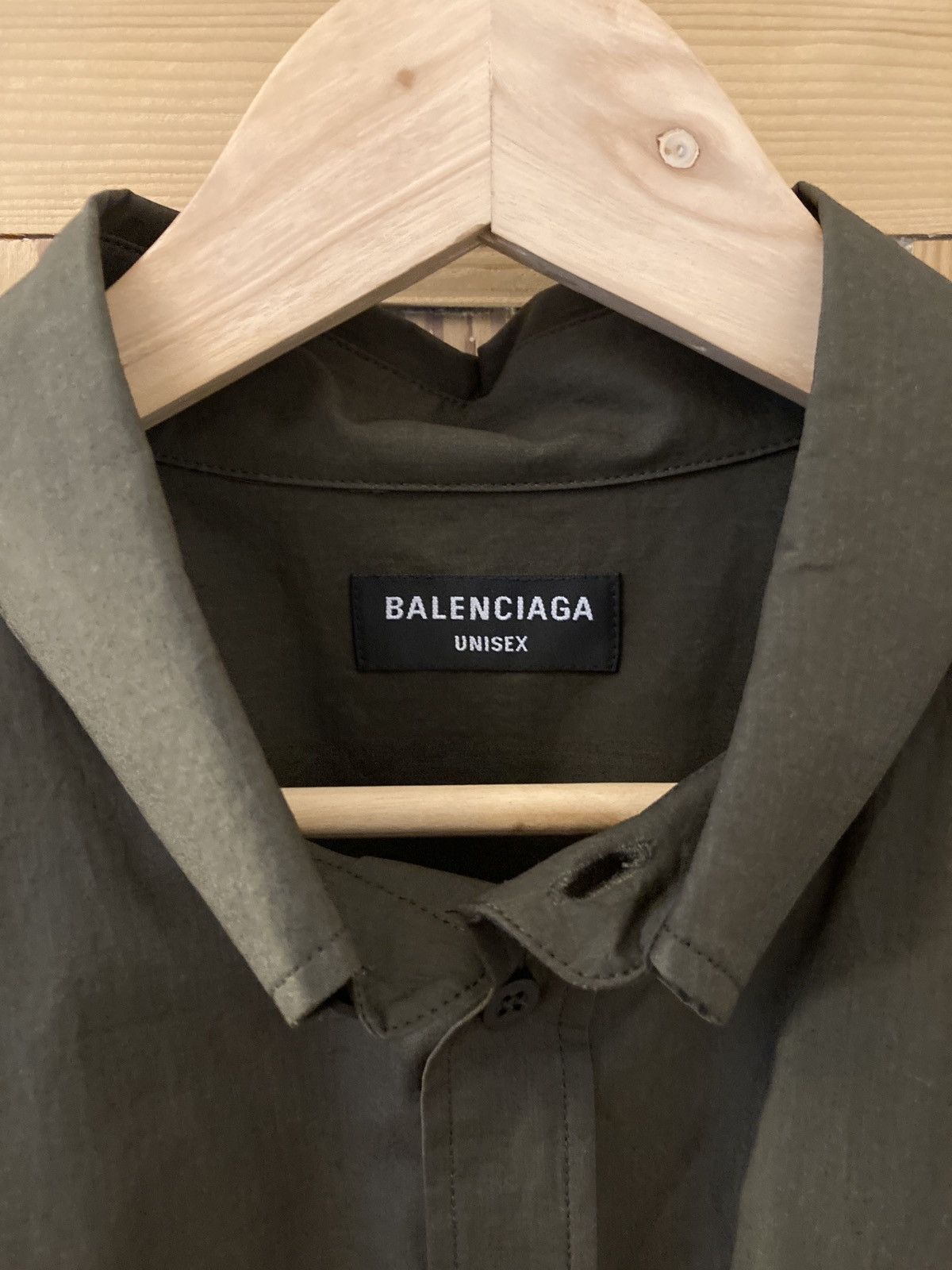 Balenciaga BNWT Mens Trompe Loeil oversized button up ss shirt Size US L / EU 52-54 / 3 - 4 Thumbnail