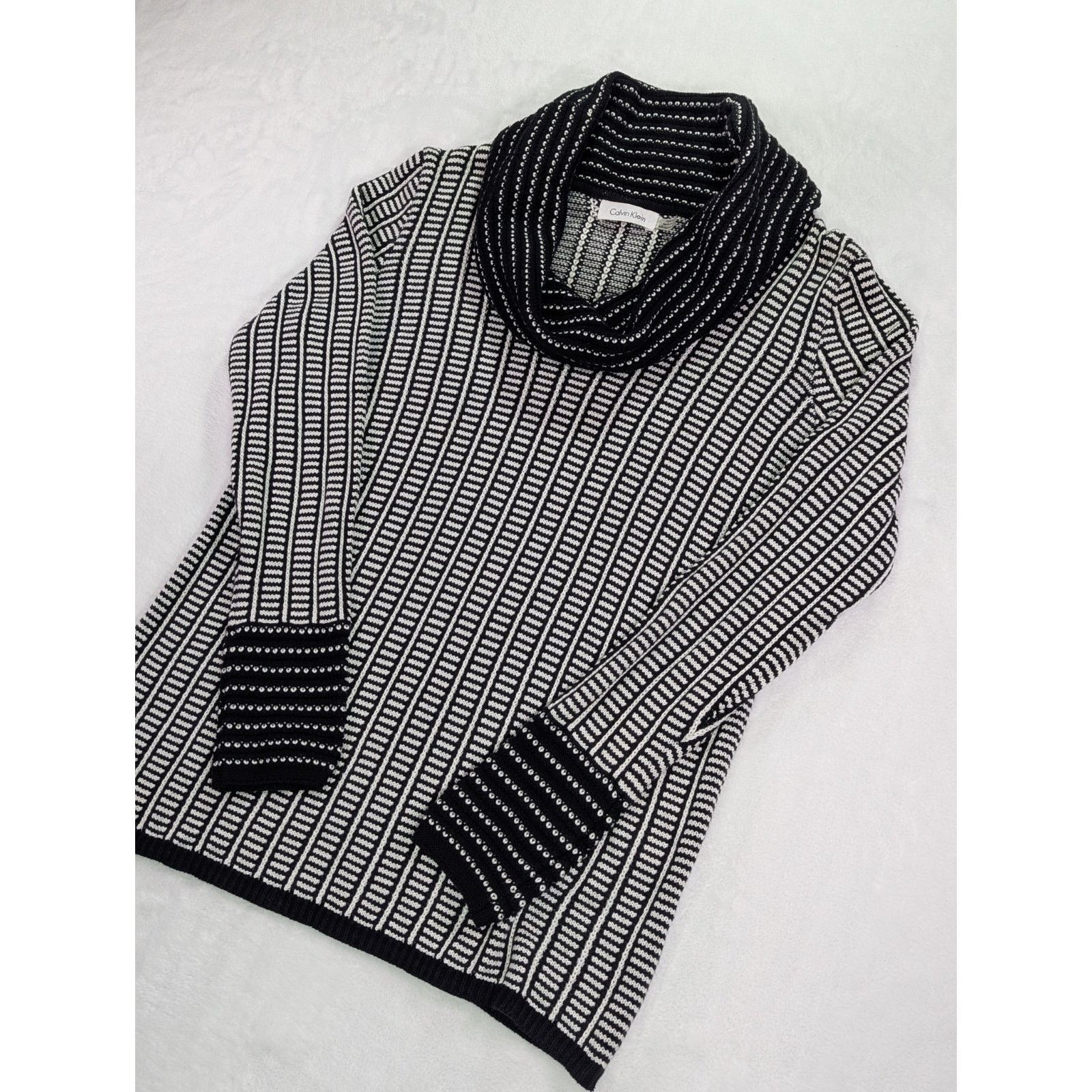 Calvin Klein Large Black & White Pattern Cowl Neck Sweater Size L / US 10 / IT 46 - 4 Thumbnail