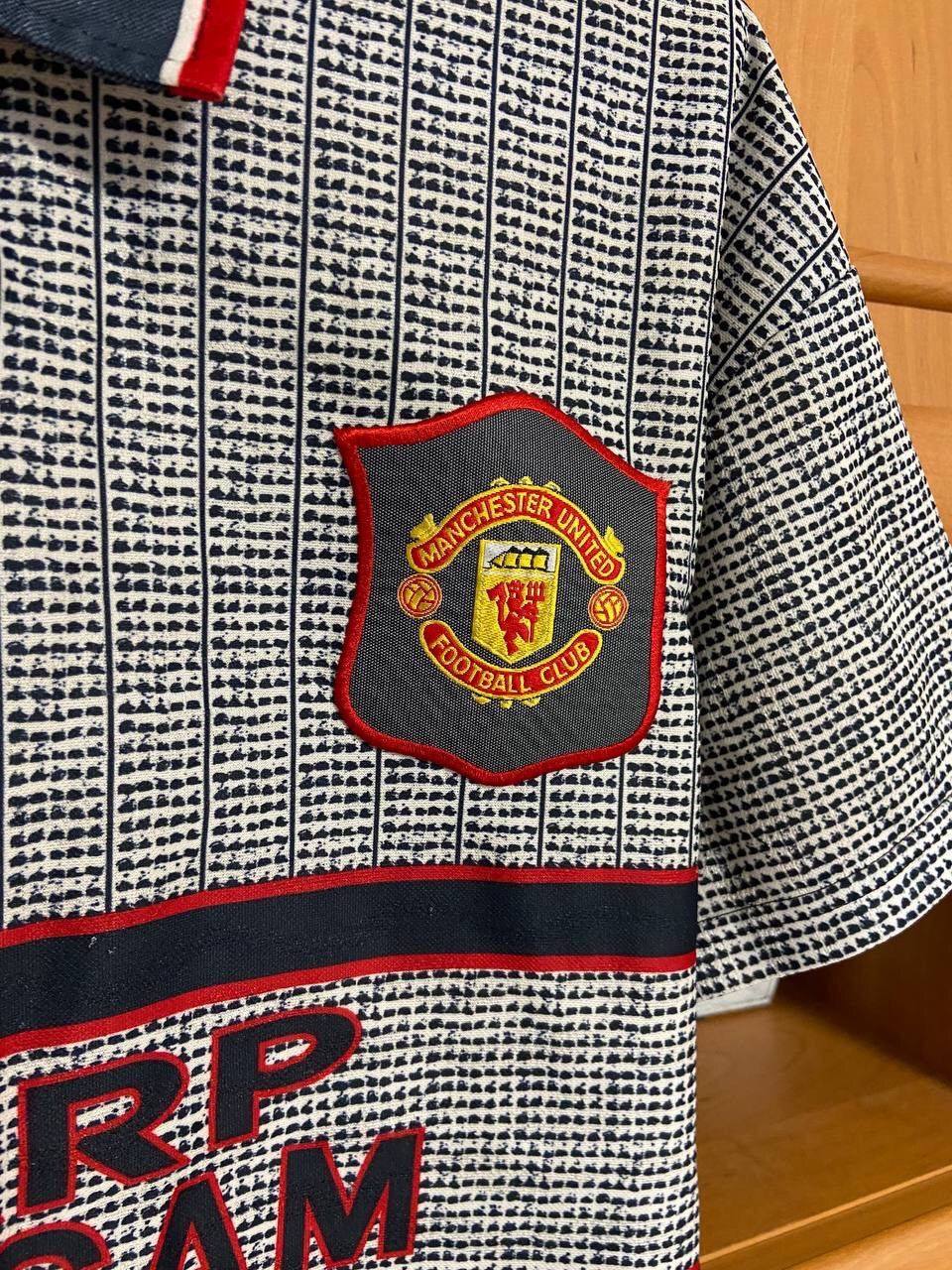 Umbro Umbro Manchester United 1995 1996 Away Football Soccer Shirt Size US S / EU 44-46 / 1 - 5 Thumbnail