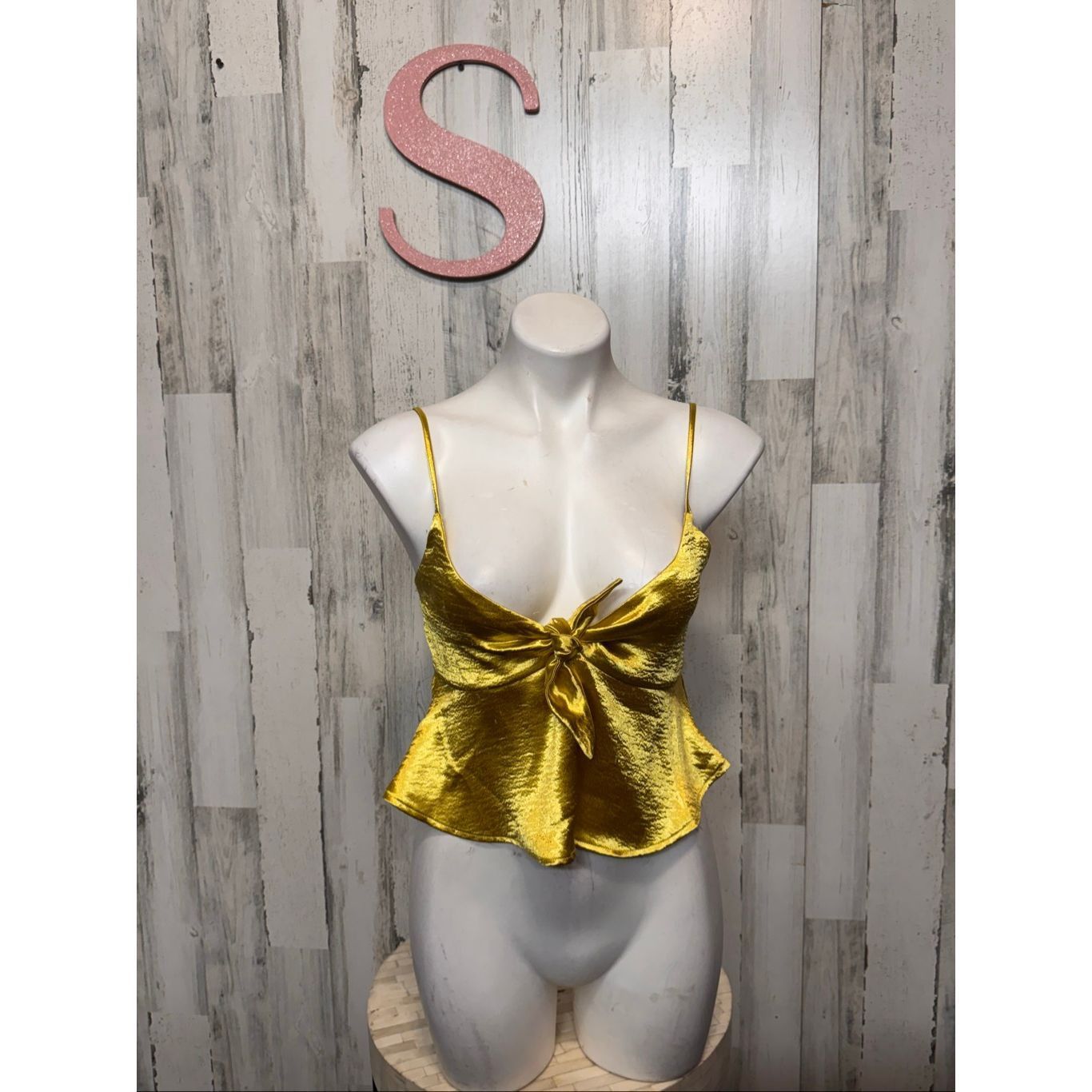 Forever 21 Forever 21 Metallic Gold Tie-Front Peplum Cami Top – Size S Size S / US 4 / IT 40 - 1 Thumbnail