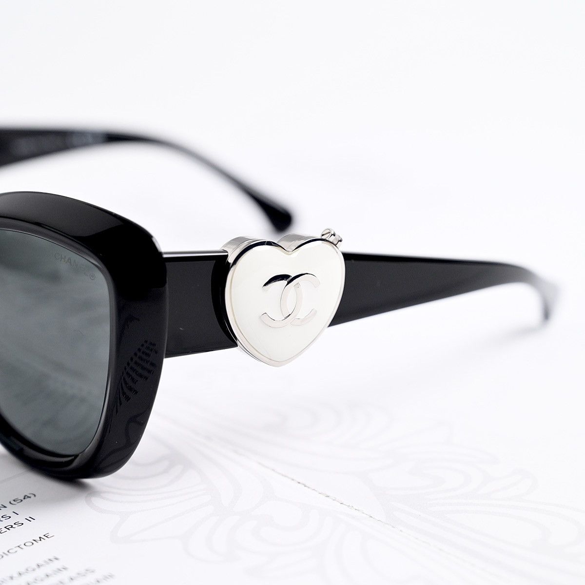 Chanel CHANEL 0CH5517 C501S4 SUNGLASSES Size ONE SIZE - 3 Thumbnail
