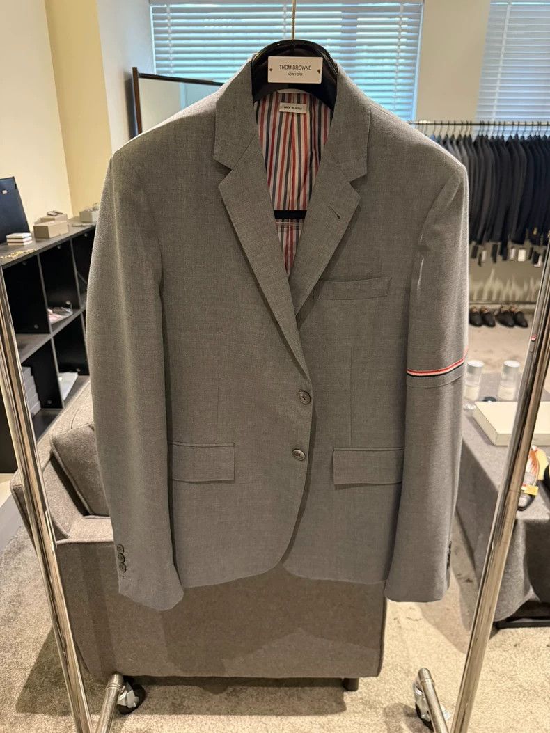 Thom Browne Thom Browne size4 Medium gray single-sleeved dress jacket Size 38S - 1 Thumbnail